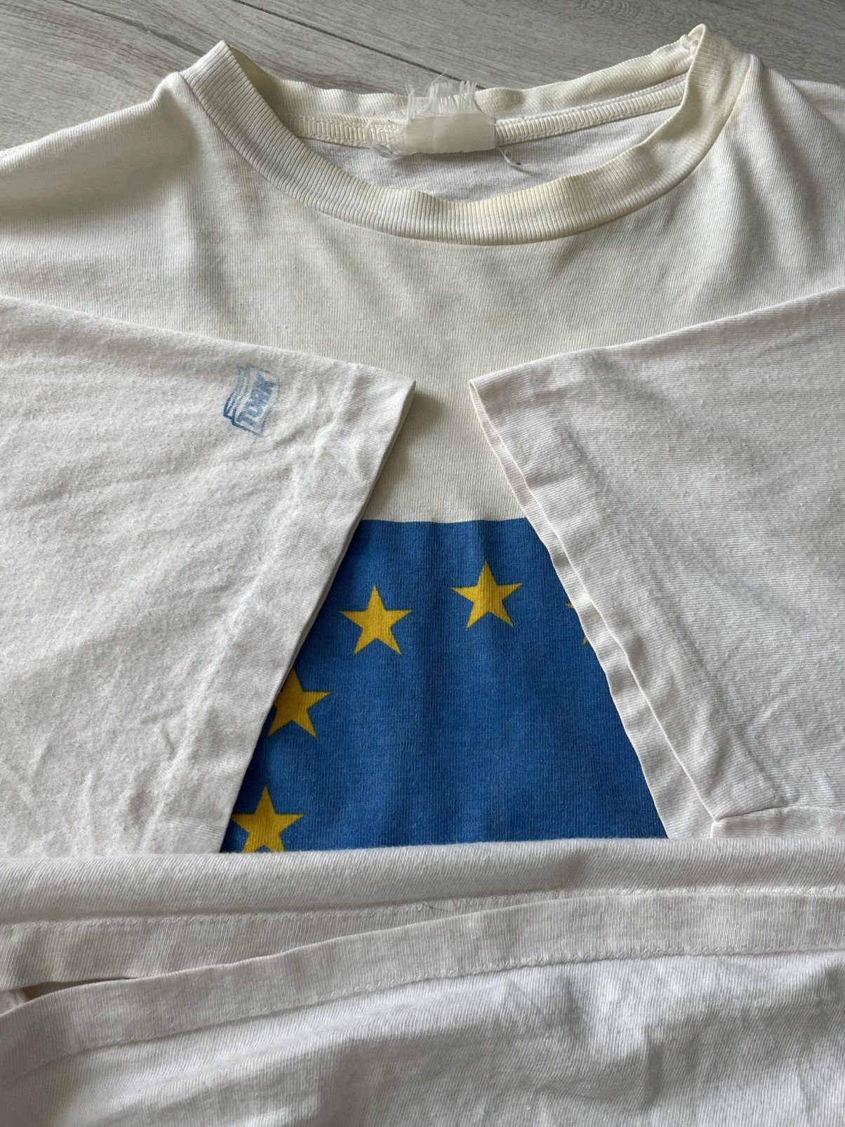 Vintage Archive Vintage 80’s European Union Flag T-Shirt RARE Size US XL / EU 56 / 4 - 5 Thumbnail