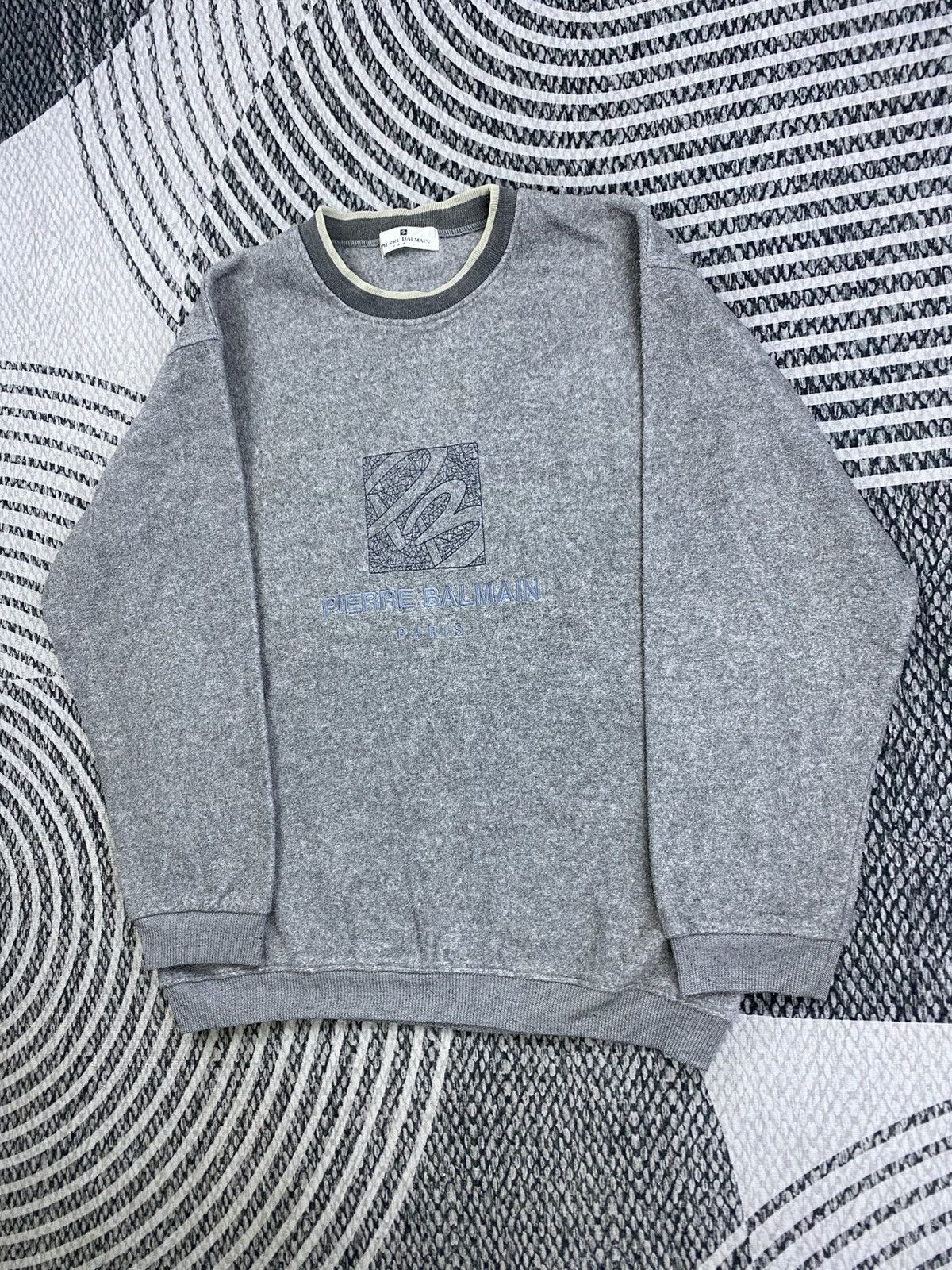 Pierre Balmain Vintage Pierre Balmain Paris Longsleeve Sweatshirt Size US XL / EU 56 / 4 - 4 Thumbnail