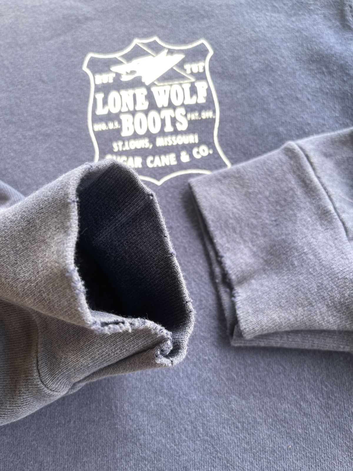 Vintage Vintage 90s Lone Wolf Sugar Cane Sunfaded Sweatshirt Size US L / EU 52-54 / 3 - 10 Thumbnail