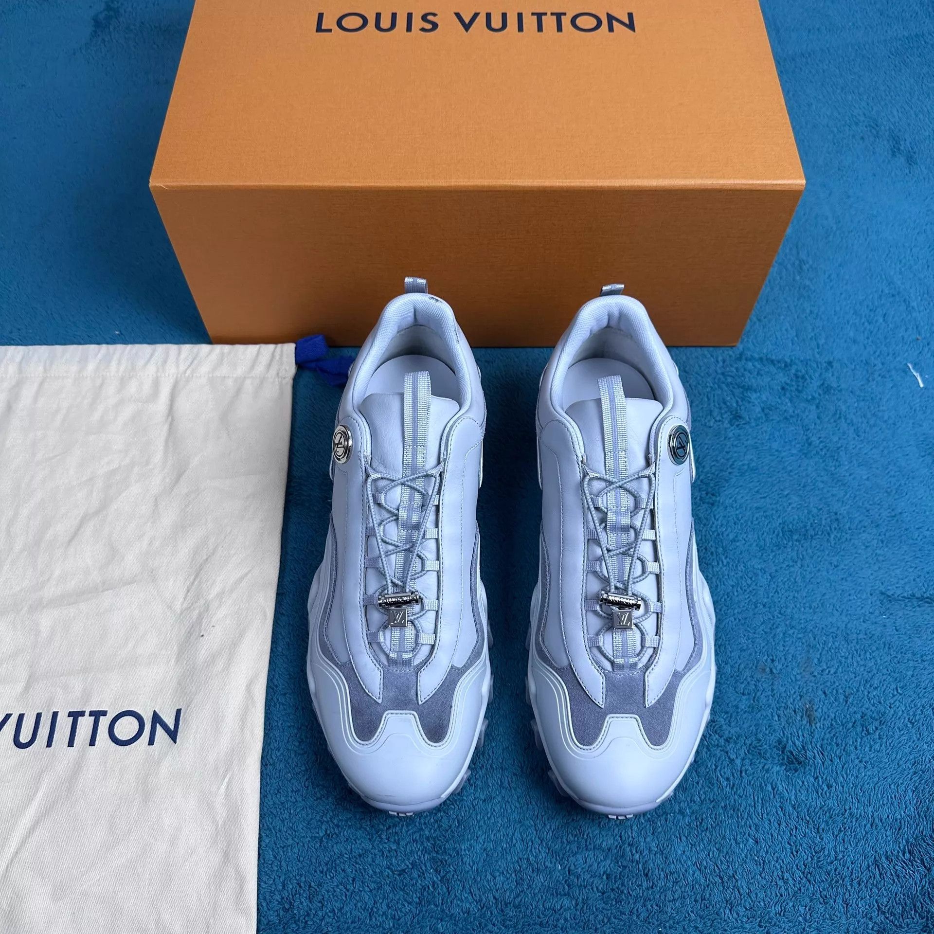 Louis Vuitton lv rush calf leather drawstring low-top 40 gray Size US 7 / EU 40 - 1 Thumbnail