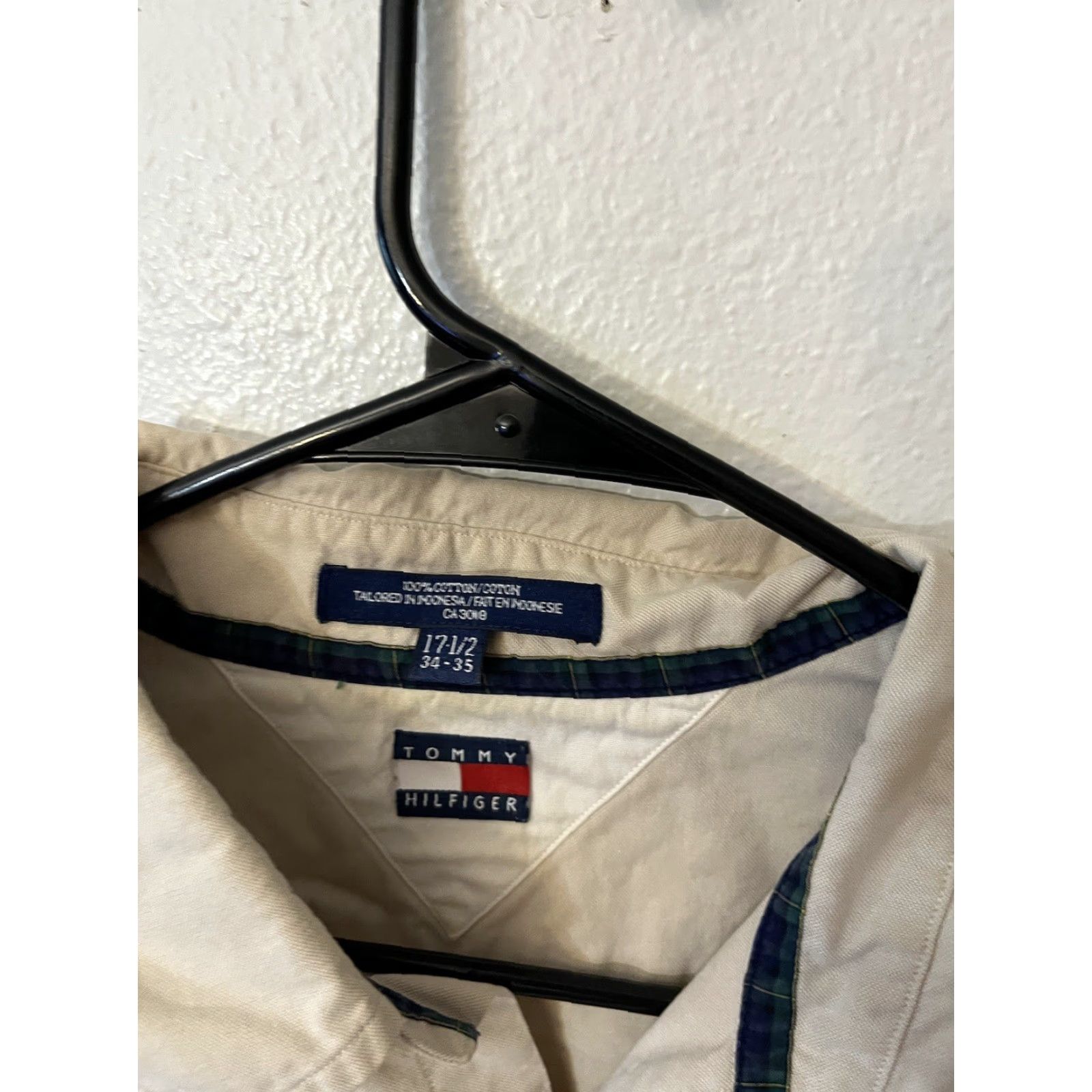 Tommy Hilfiger Tommy Hilfiger Button Down Shirt Men 17.5 Beige Solid Regular Fit Crest Logo Casual Classic Size US XL / EU 56 / 4 - 4 Thumbnail