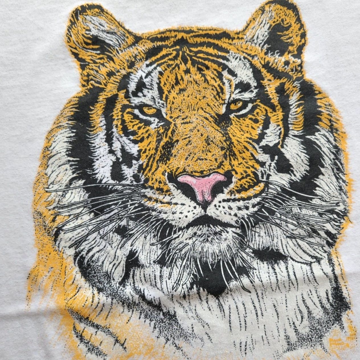 Jerzees VINTAGE Tiger Face Portrait Art Nature Jerzees 90s Big Face VTG Shirt L White Unisex Adults Mens Womens Boys Girls Size US L / EU 52-54 / 3 - 2 Thumbnail