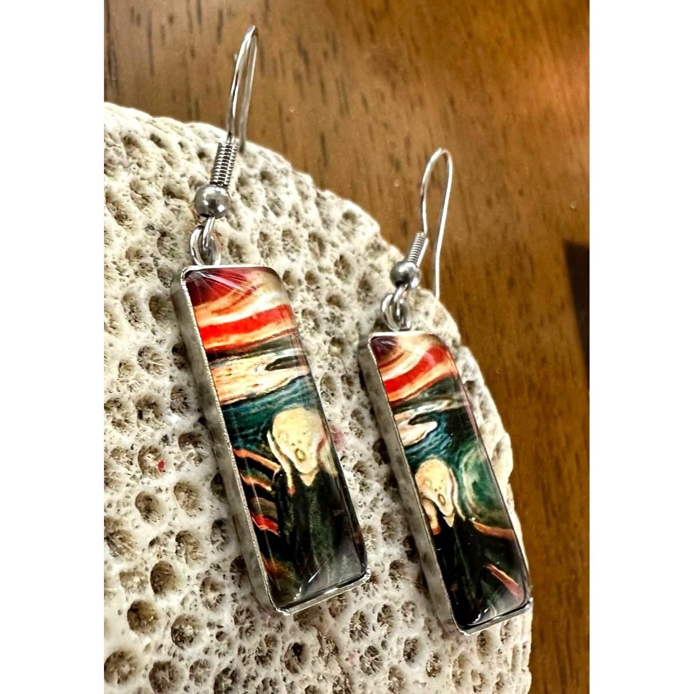 Handmade New The Scream Earrings Dangle Art to Wear Abstract Edward M Size ONE SIZE - 3 Thumbnail