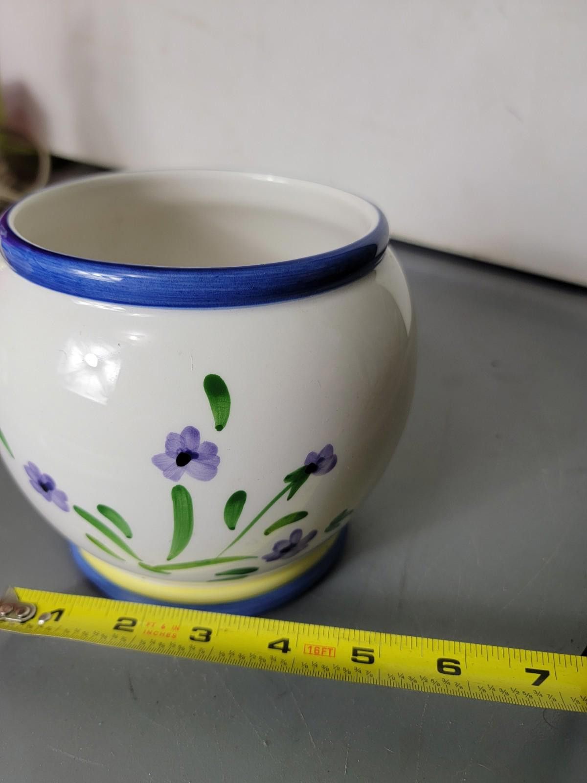 Designer Large Flower Vase Ceramic White With Flowers Floral Size ONE SIZE - 7 Thumbnail