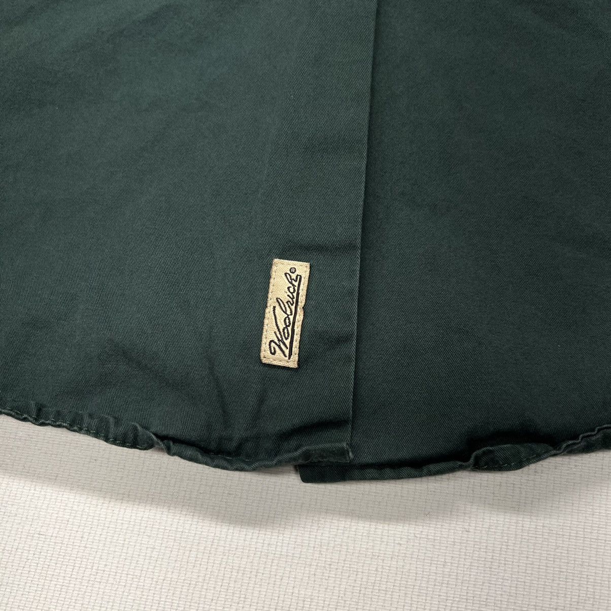 Vintage × Woolrich Woolen Mills Woolrich Button Up Shirt Green Pocket Solid Fern Classic Size M / US 6-8 / IT 42-44 - 4 Thumbnail