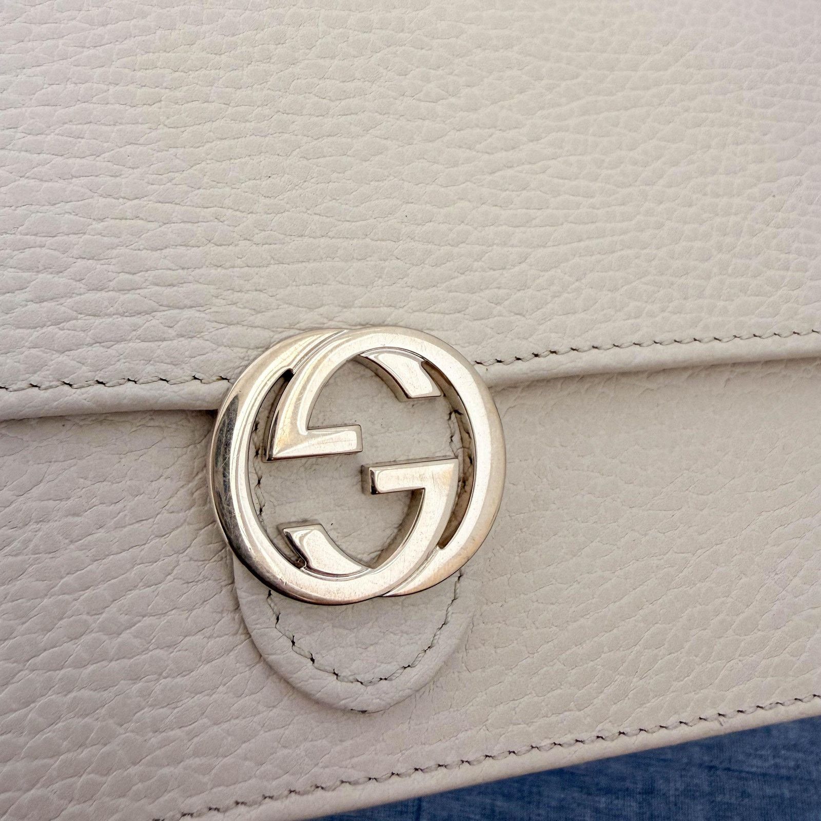 Gucci Gucci Interlocking G Beige Chain Crossbody Bag Size ONE SIZE - 9 Thumbnail