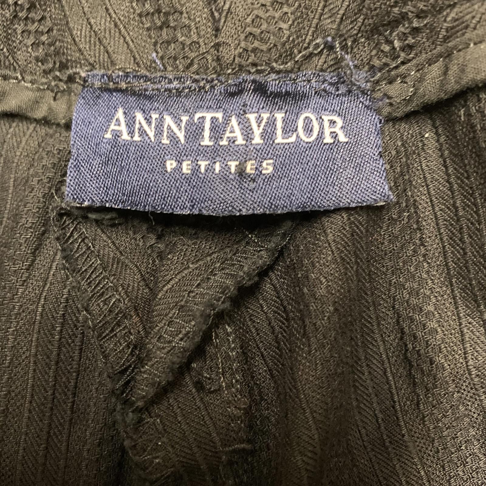 Ann Taylor Ann Taylor Petites Women's 10P Black Striped Cropped Pants Size 32" / US 10 / IT 46 - 3 Thumbnail