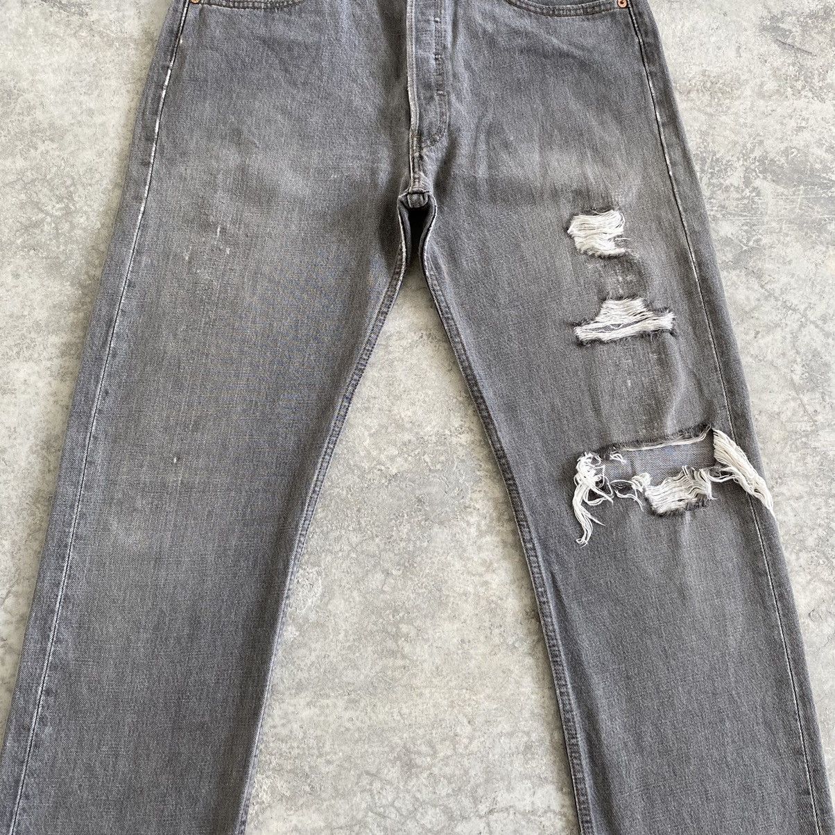 Levi's Vintage Late 90’s Levis 501 Ash Grey Distressed Jeans Size US 32 / EU 48 - 4 Thumbnail