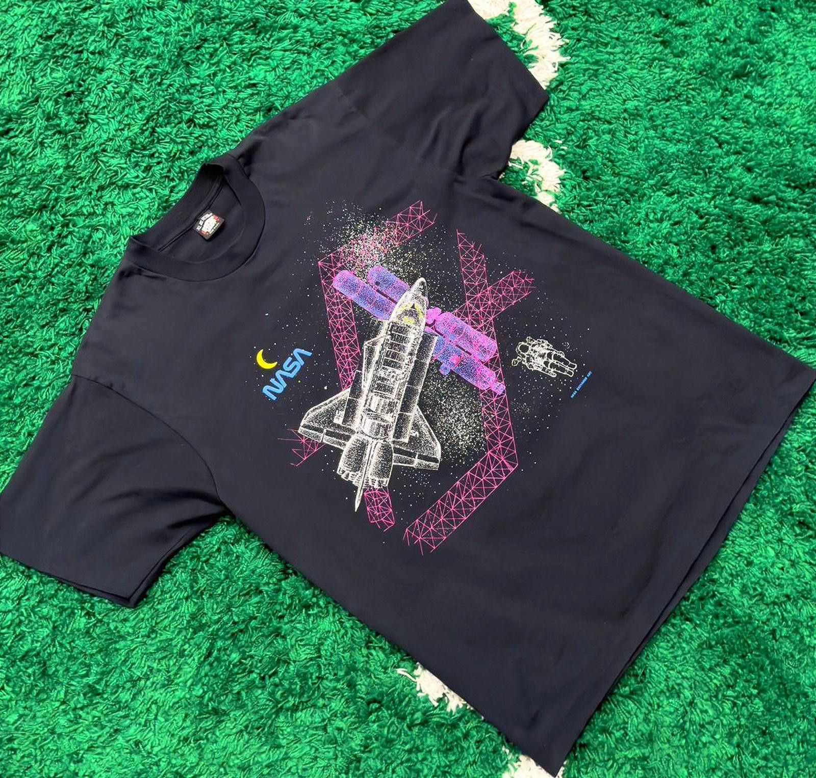 Vintage Vintage NASA Tee Size XL Size US XL / EU 56 / 4 - 2 Thumbnail