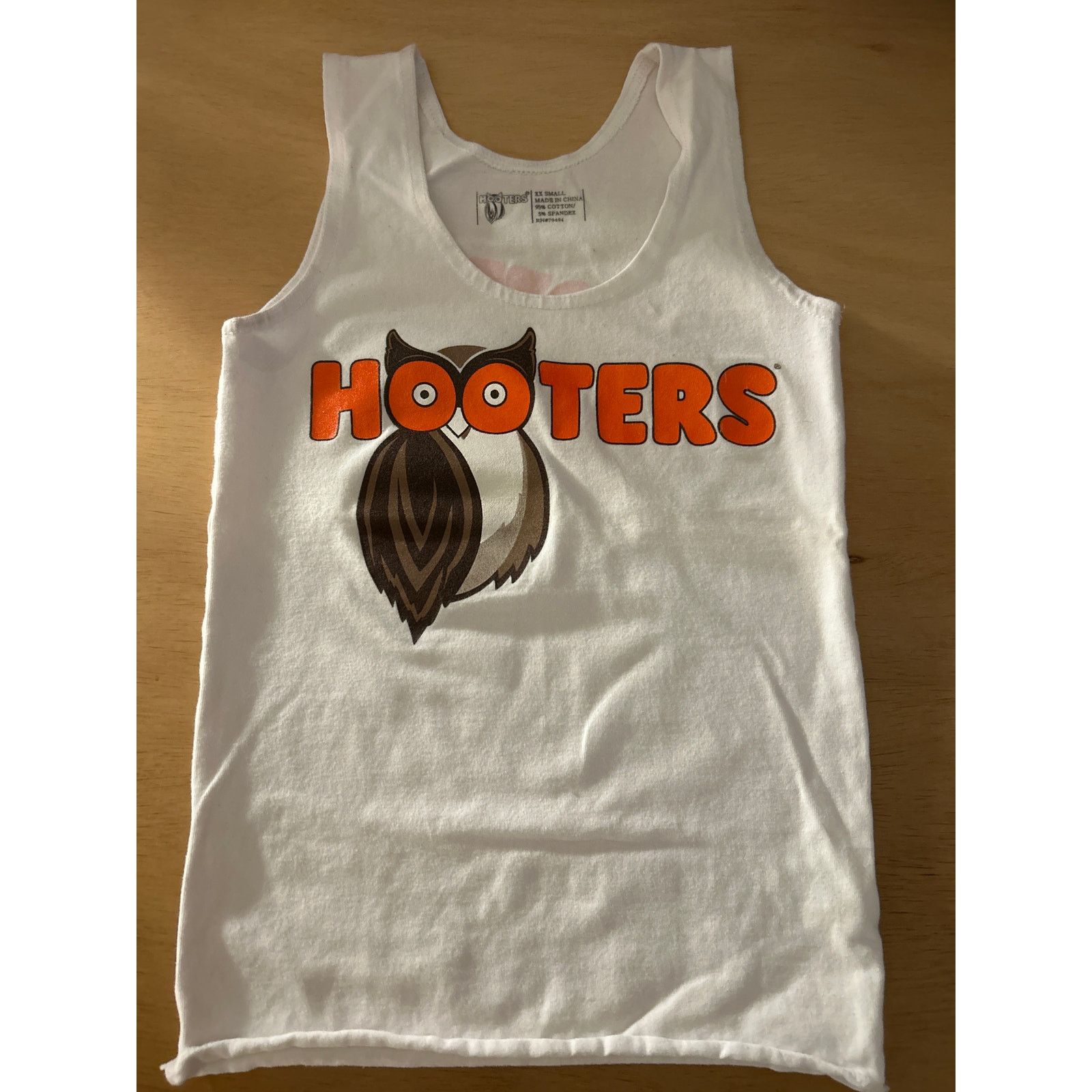 Other B22 Women’s Hooters Girl Worn Uniform Tank White Size Xxs Size XXS / US 00 / IT 34 - 1 Thumbnail