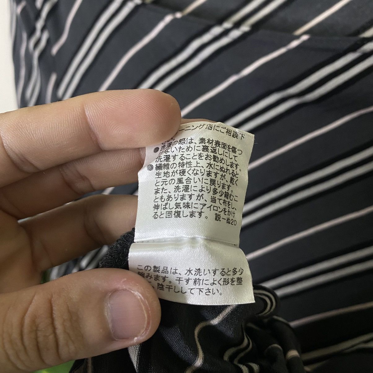 Burberry Burberry London Diagonal Stripes LS Women Tshirt Size XS / US 0-2 / IT 36-38 - 5 Thumbnail