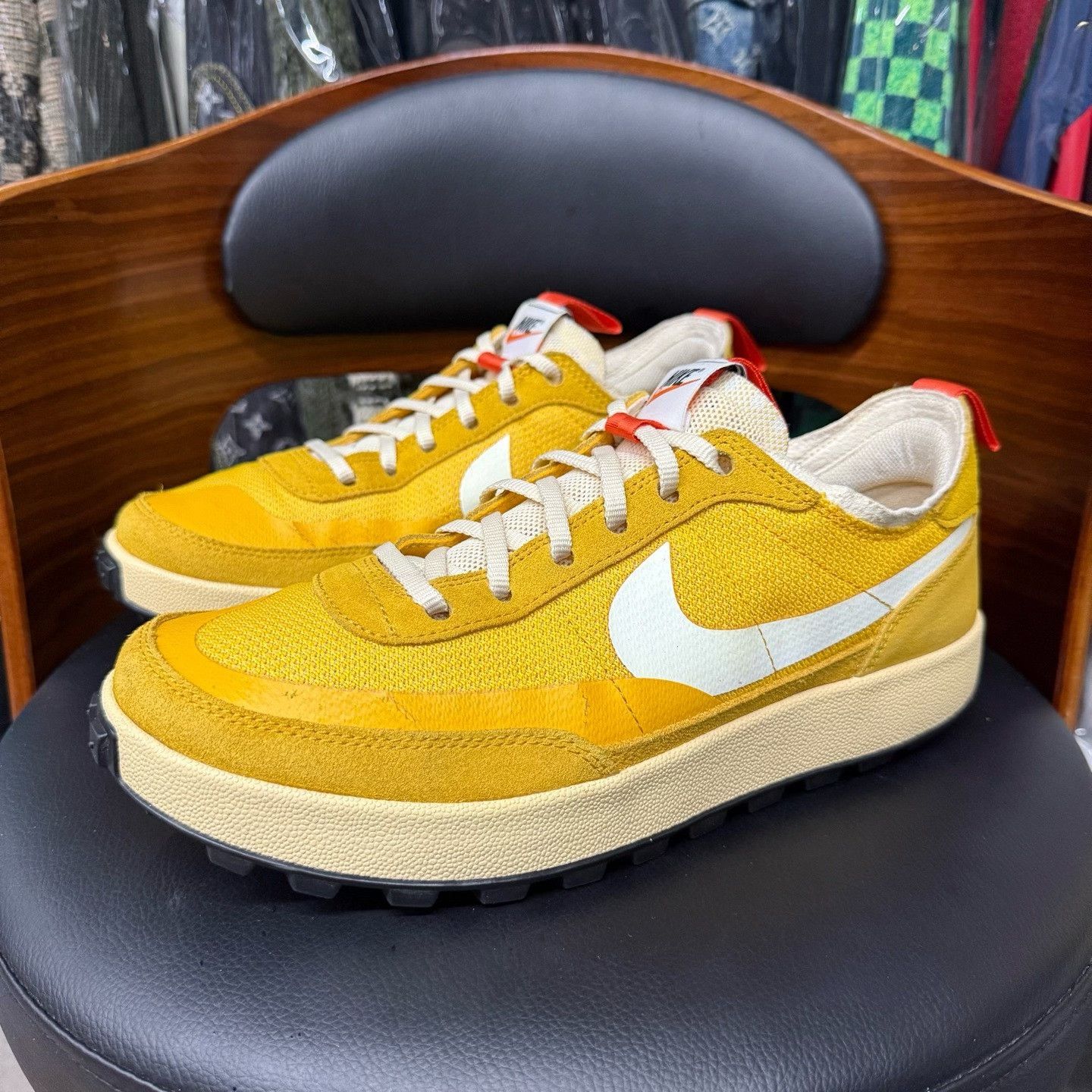 Nike Nike Collab Yellow Lowtop Sneakers 44 Men Size US 10.5 / EU 43-44 - 1 Thumbnail