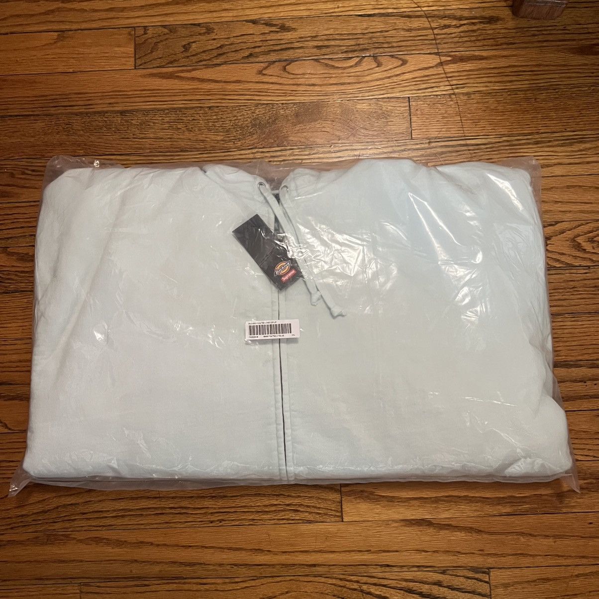 Supreme Supreme Dickies Quilted Lined ZipUp Sweatshirt LightBlue XXL Size US XXL / EU 58 / 5 - 2 Thumbnail