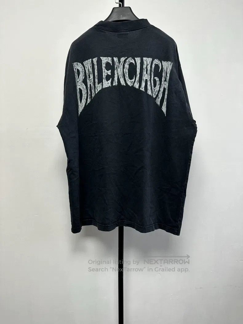 Balenciaga Balenciaga Classic Back Graffiti Letter T-Shirt Size US L / EU 52-54 / 3 - 2 Thumbnail