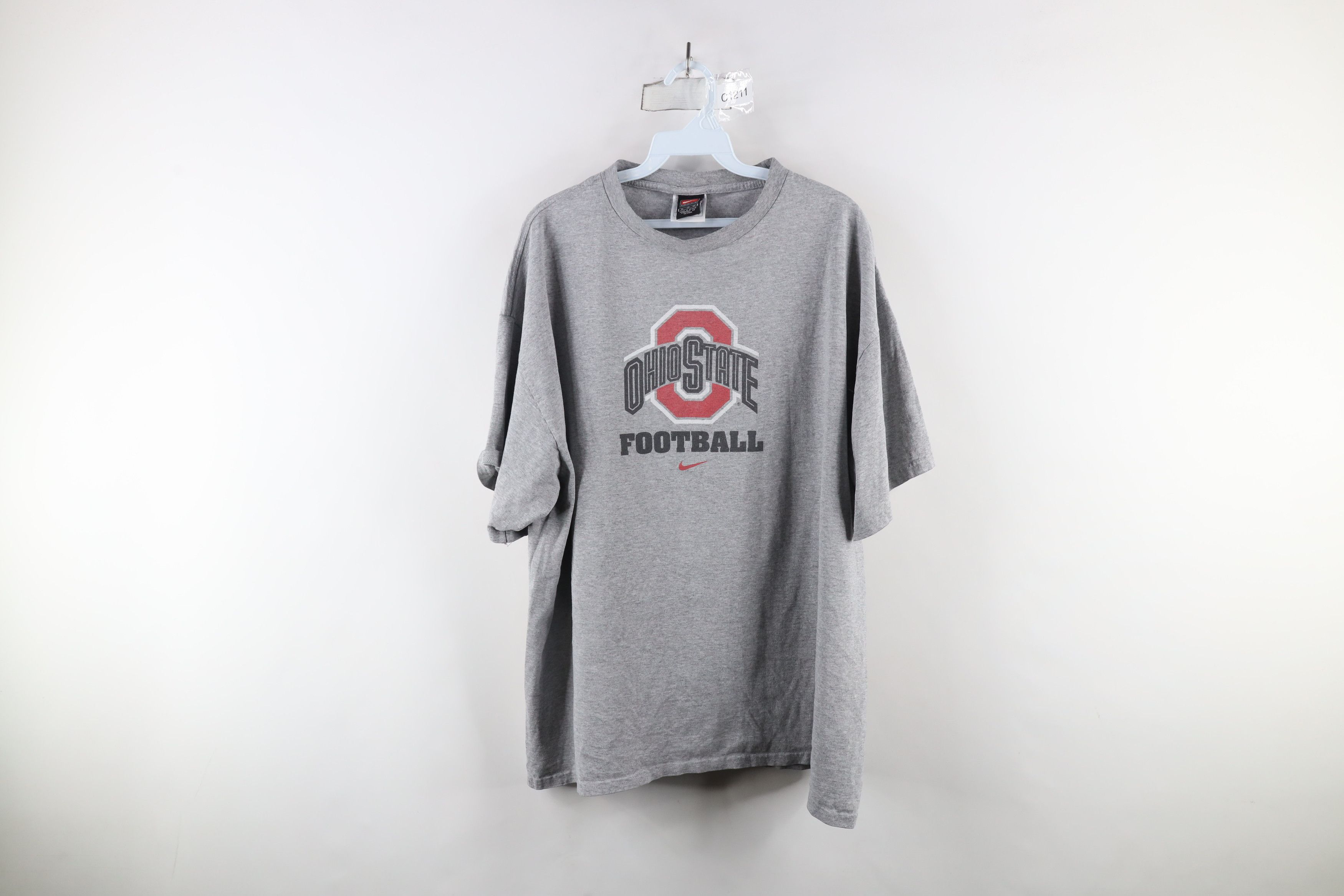 Nike × Vintage Vintage Nike Swoosh Ohio State University Football T-Shirt Size US XL / EU 56 / 4 - 1 Thumbnail
