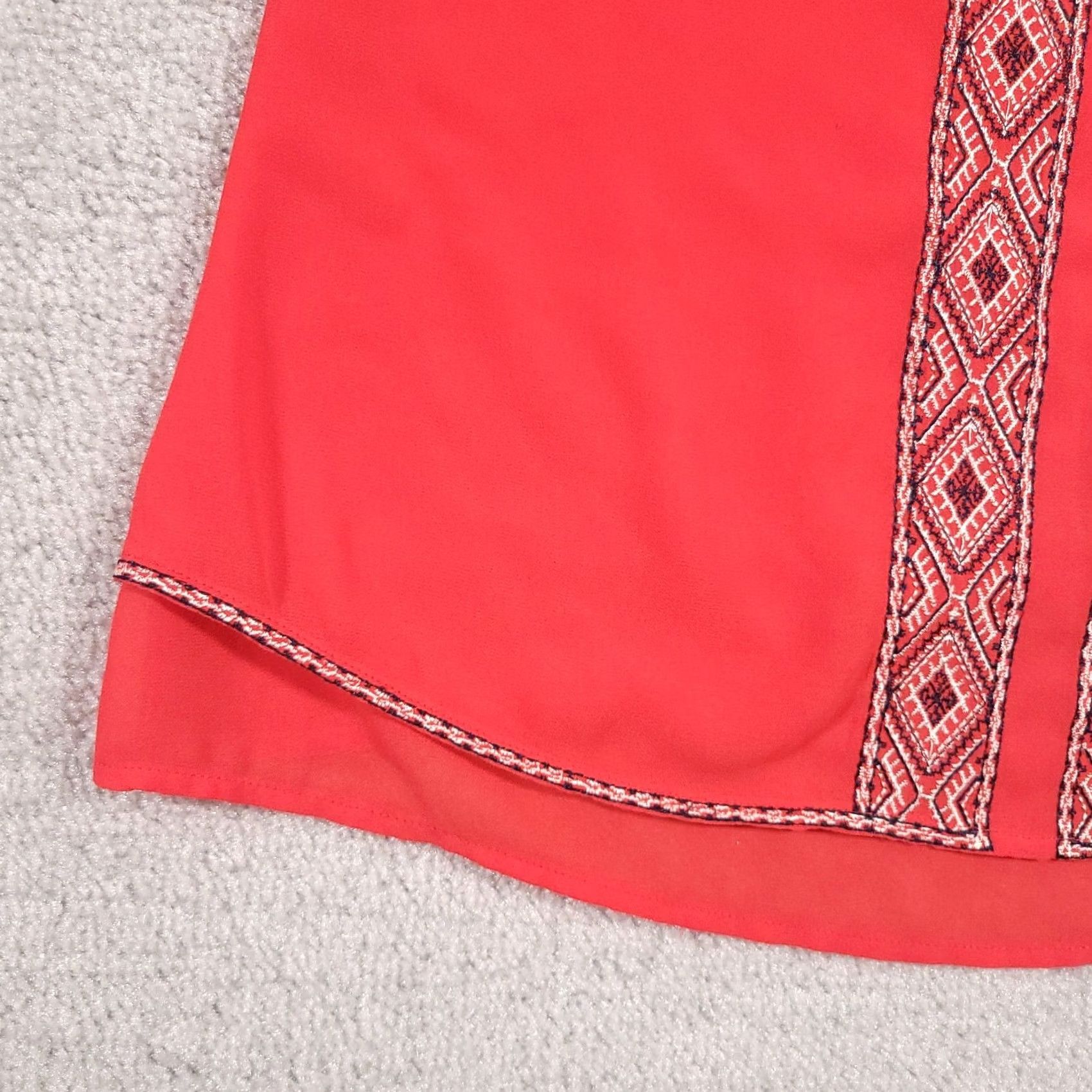 Vintage She Sky Tank Women's Medium Red Sleeveless Shirt Keyhole Neck Tiered Boho Aztec Size M / US 6-8 / IT 42-44 - 5 Thumbnail