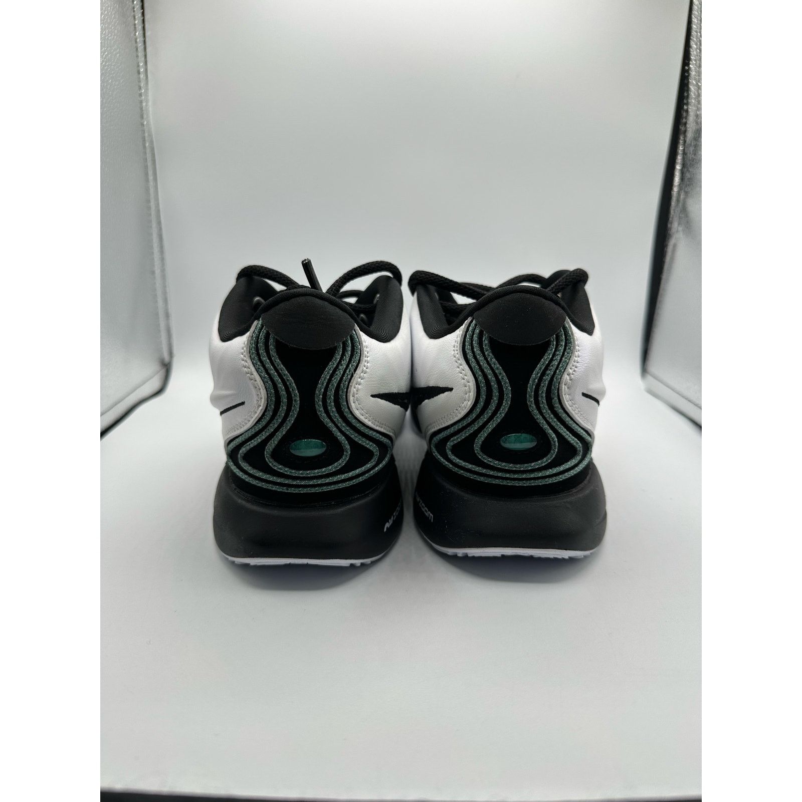 Nike Nike LeBron 21 GS “Conchiolin” size 6.5y/ 8 women’s Size US 6.5 / IT 36.5 - 4 Thumbnail