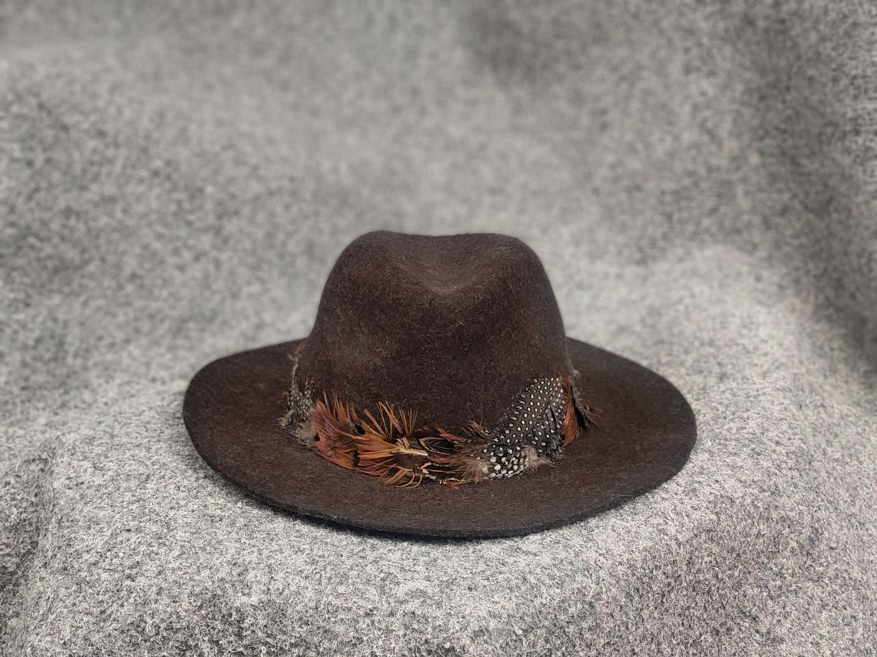 Harris Tweed Joules felt fedora hat feather trim Western Cowboy Vintage Size ONE SIZE - 2 Thumbnail