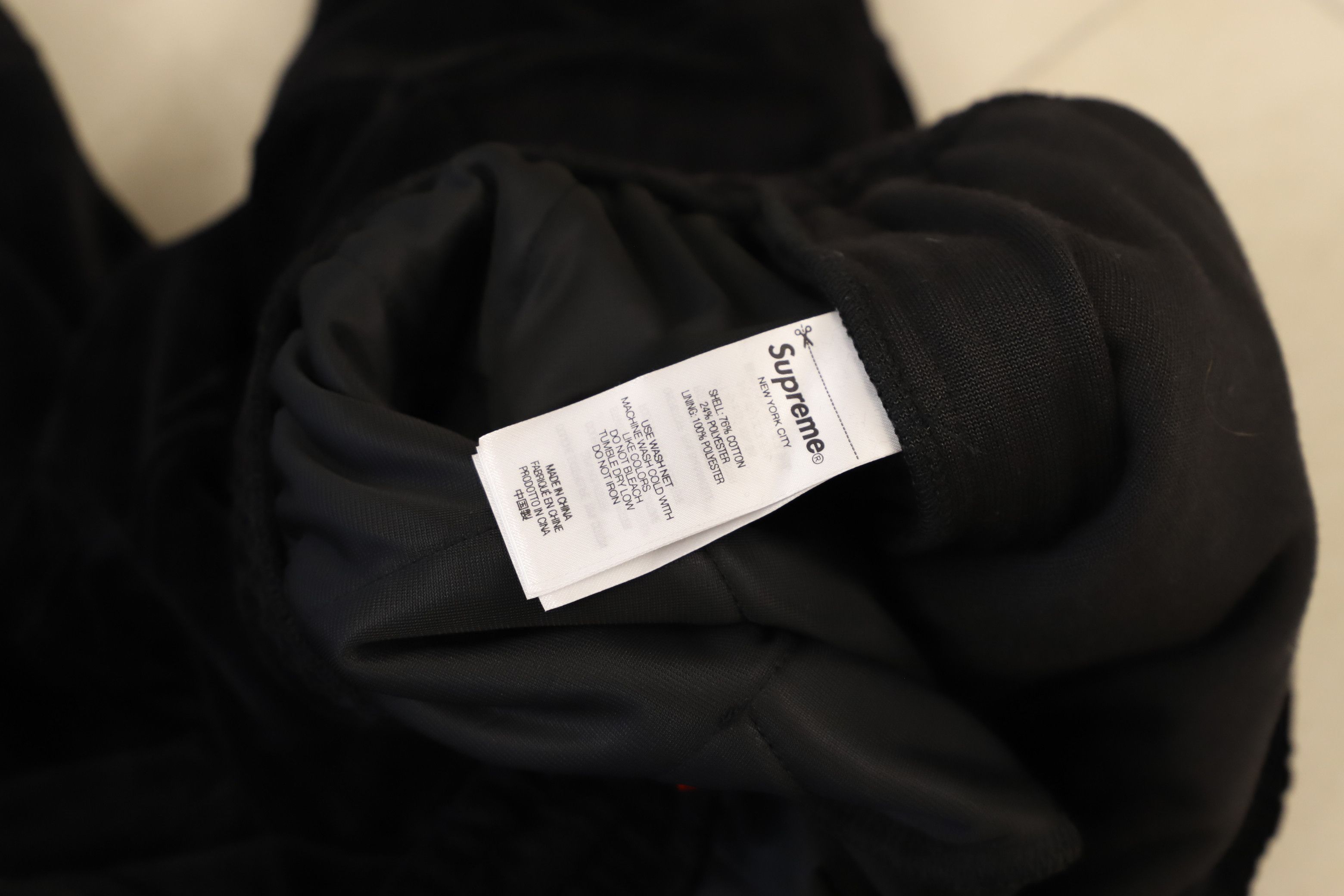 Supreme Supreme SS25 Patchwork Velour Short Black size Medium Size US 32 / EU 48 - 9 Thumbnail