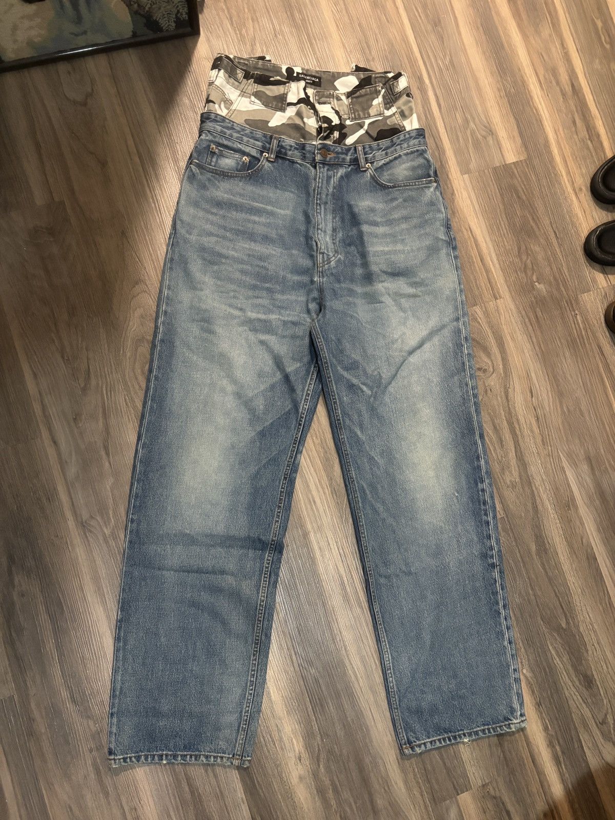Balenciaga Balenciaga double waist snow camo hybrid denim Size US 31 - 1 Thumbnail