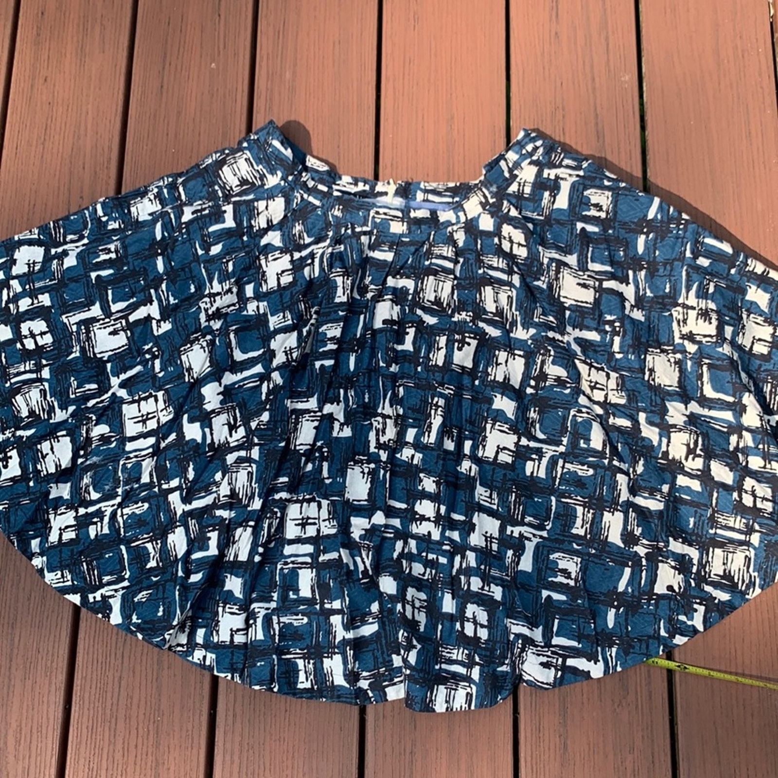 Anthropologie Anthropologie dil skater circle retro skirt Size 30" / US 8 / IT 44 - 1 Thumbnail