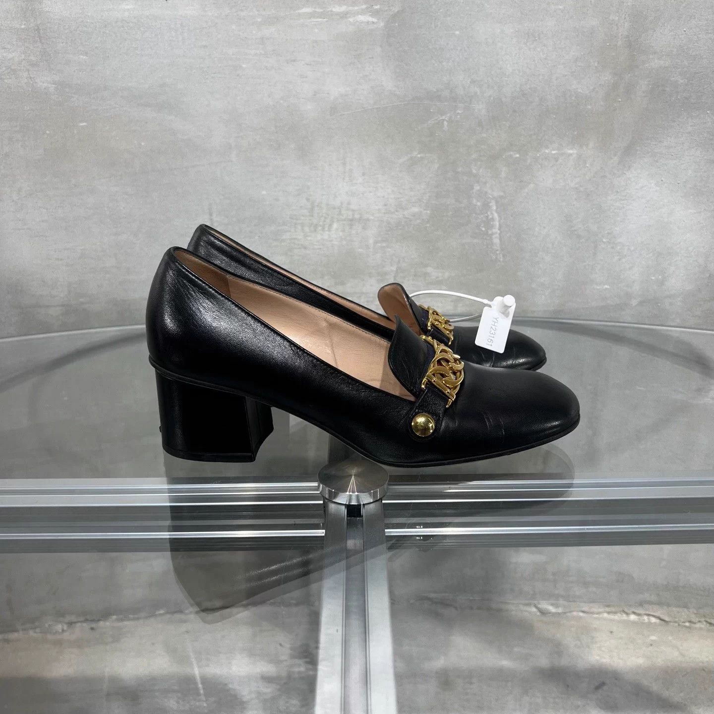 Gucci GUCCI black chain heeled shoes size 37 Size US 6 / IT 36 - 4 Thumbnail