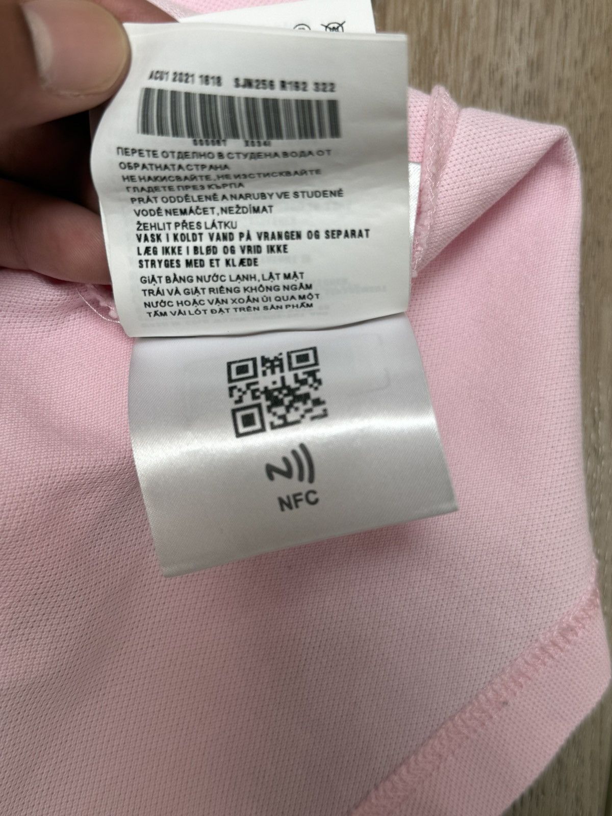 Prada PINK PRADA POLO Size US XL / EU 56 / 4 - 5 Thumbnail
