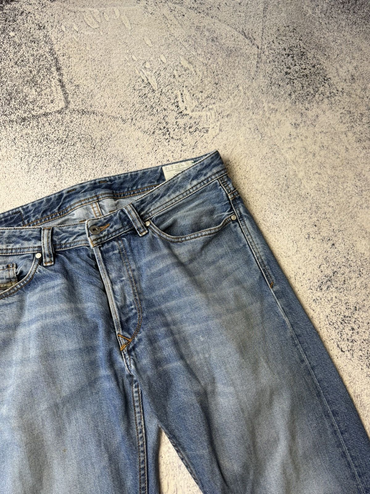 Diesel Men's Vintage Diesel Industry Distressed Faded Jeans Size 32 Size US 32 / EU 48 - 14 Thumbnail