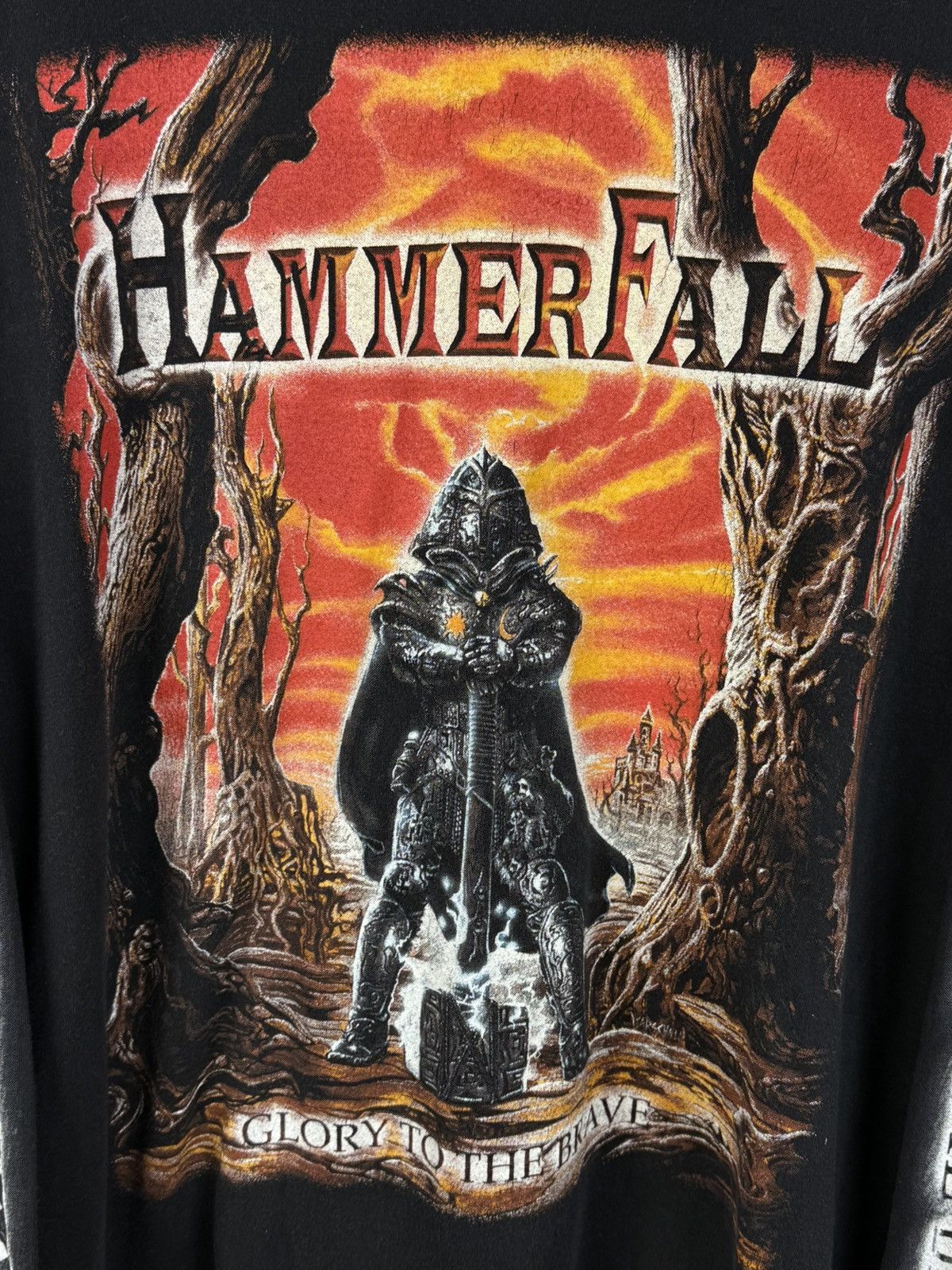 Band Tees 90s Vintage 1997 Hammerfall Glory To The Brave Metal L/S Size US XL / EU 56 / 4 - 2 Thumbnail