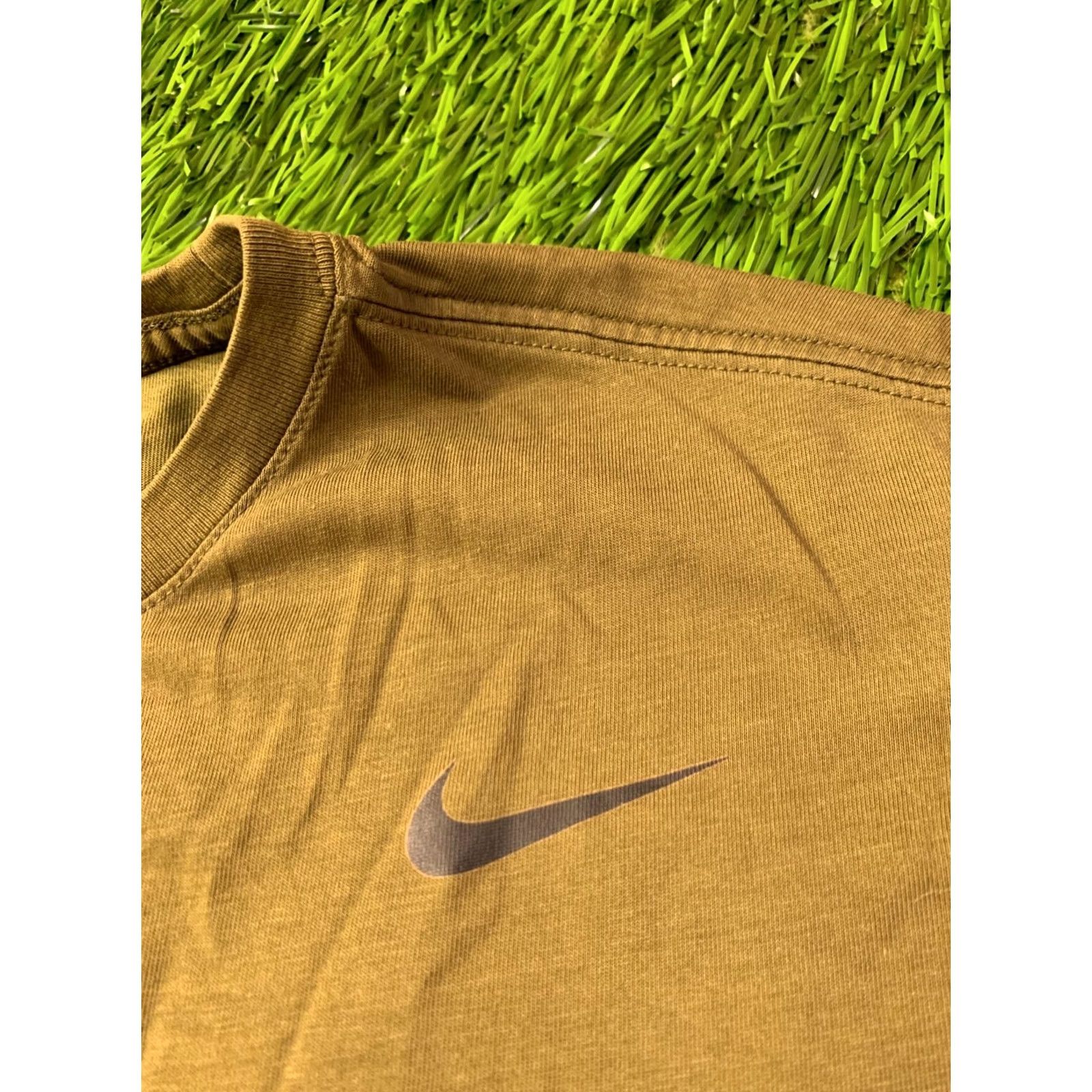 Nike Nike Dri-FIT Training T-Shirt Men XL Olive Jersey Short Sleeve 2018 Nike Dri-FIT 706625-395 Size US L / EU 52-54 / 3 - 3 Thumbnail