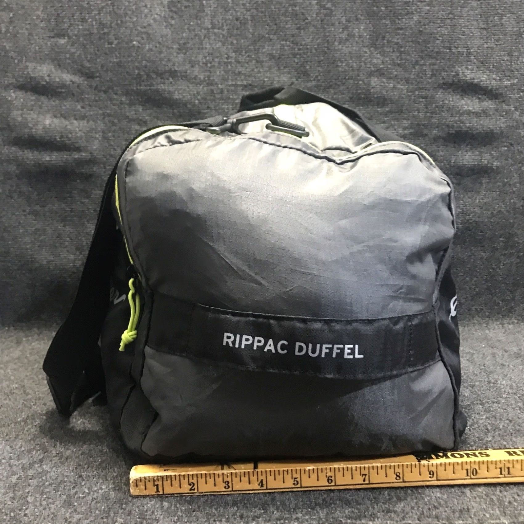 Eddie Bauer Eddie Bauer Rippack Duffle Bag Lightweight Packable Black Neon Green 063-0513 Size 40 - 3 Thumbnail