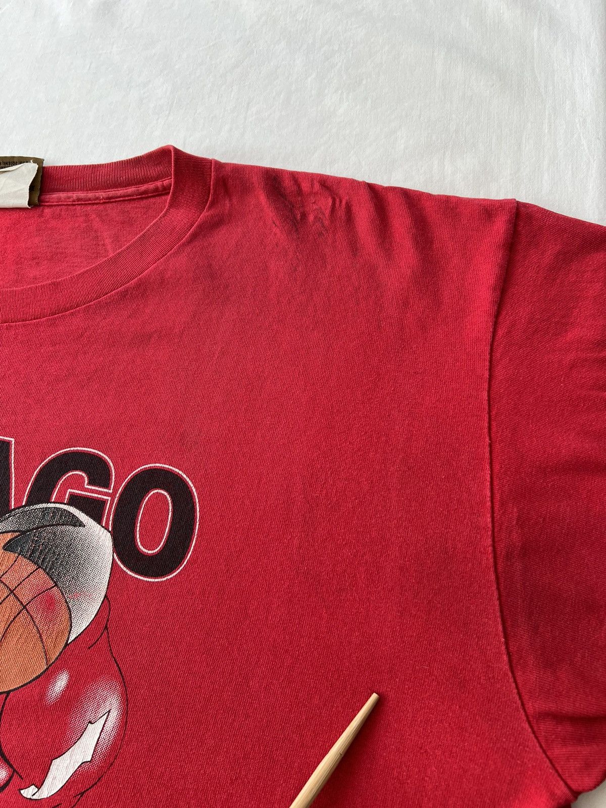 NBA Vintage 90s Chicago Bulls NBA Basketball Nutmeg Red T-shirt Size US XL / EU 56 / 4 - 7 Thumbnail