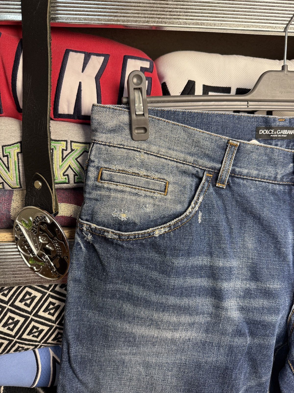Dolce & Gabbana Dolce & Gabbana Vintage Metal Logo Denim Shorts Size US 36 / EU 52 - 3 Thumbnail