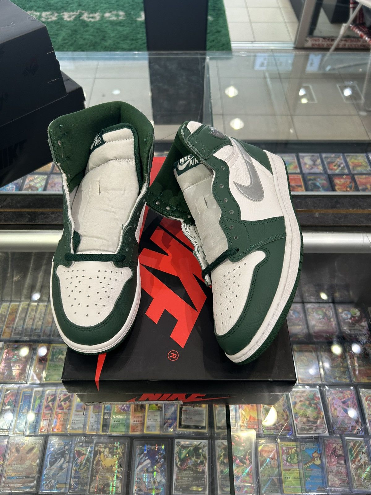Jordan Brand Jordan 1 gorge green Size US 11 / EU 44 - 1 Thumbnail