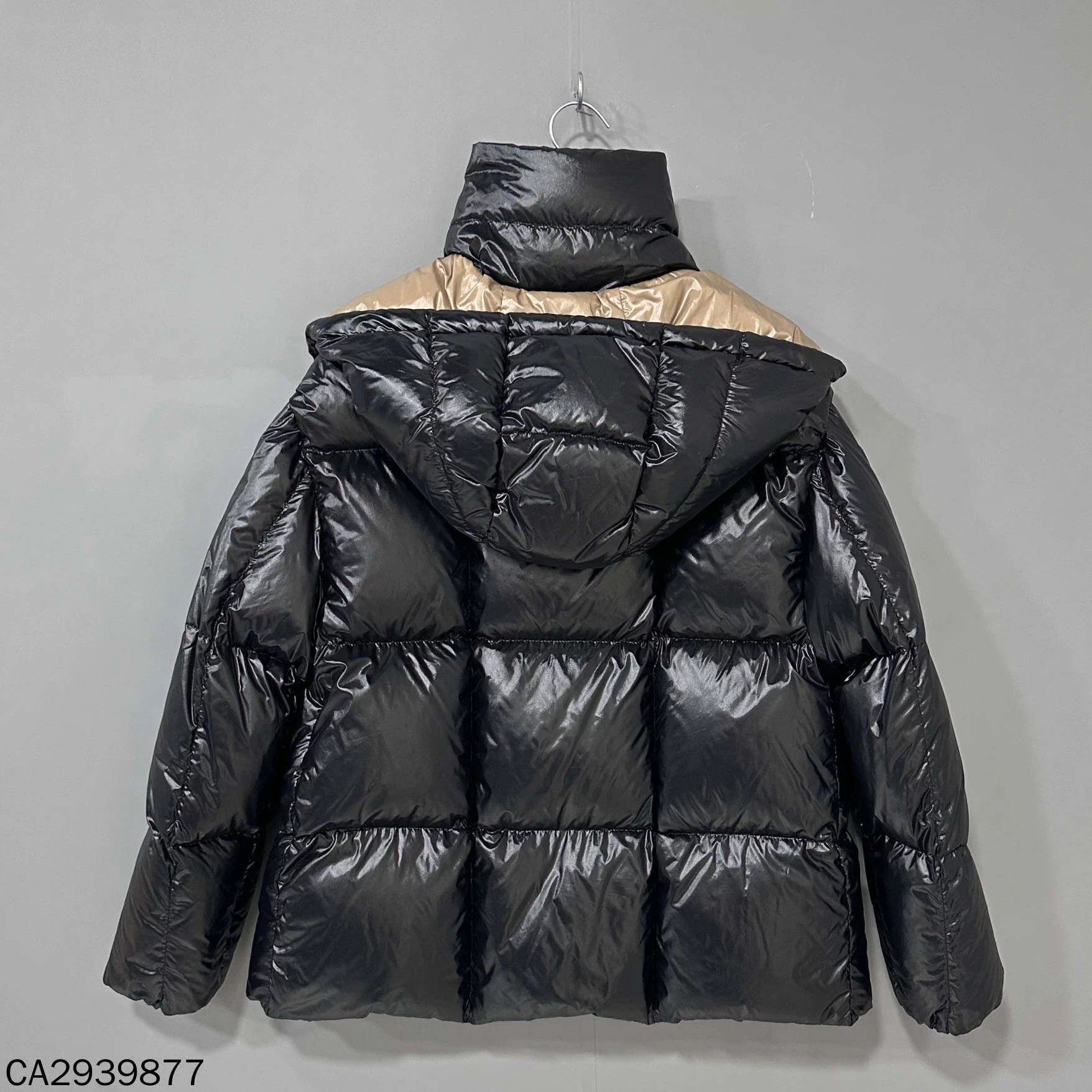 Moncler Moncler Parana black and gold down coat size 1 Size S / US 4 / IT 40 - 3 Thumbnail
