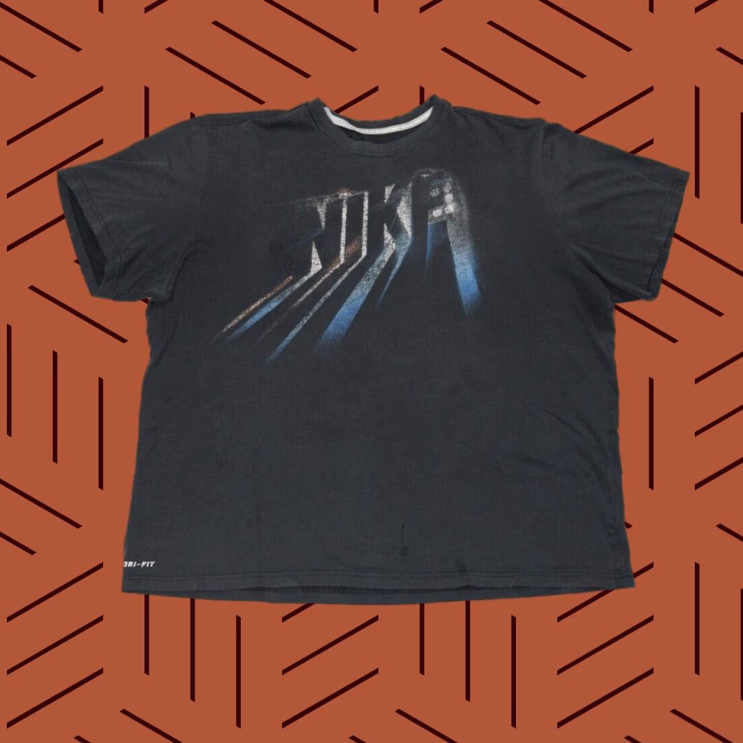 Nike VINTAGE Nike Shirt Mens XL Black DRI-FIT Logo Thrased Spellout T-Shirt 90s Crew Neck Short Sleeve Size US XL / EU 56 / 4 - 1 Thumbnail