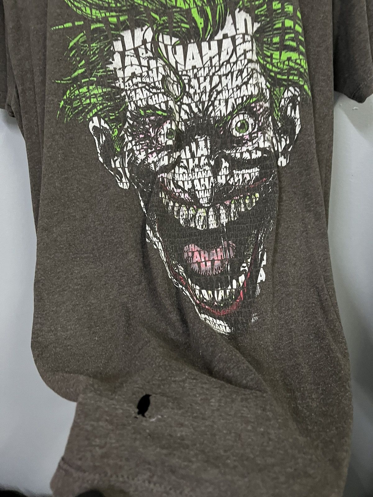 DC Comics Joker tee Size US XXL / EU 58 / 5 - 3 Thumbnail