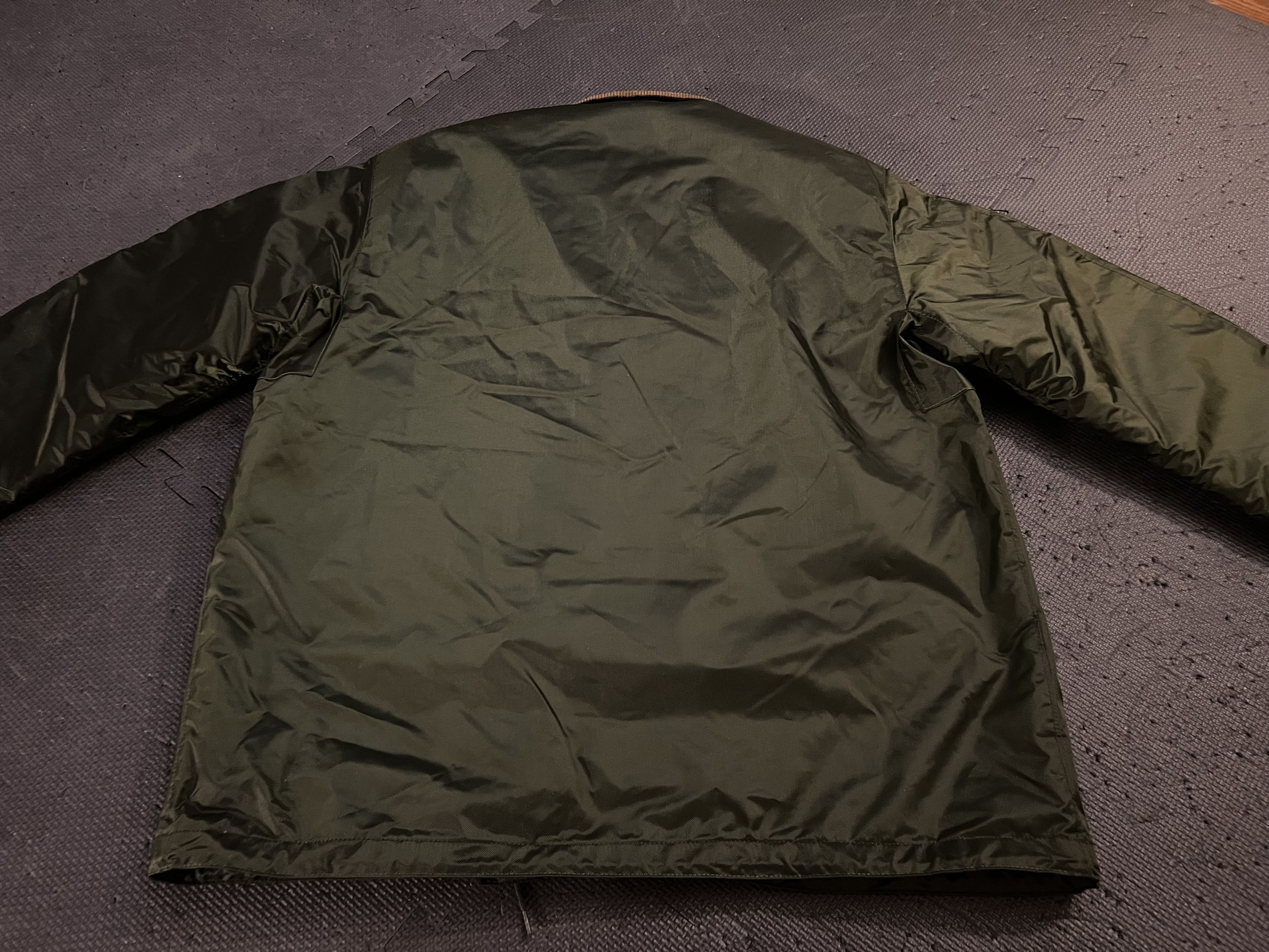 Alpha Industries Alpha Industries U.S. Military CW Bomber Jacket 1986 Vintage Size US L / EU 52-54 / 3 - 8 Thumbnail