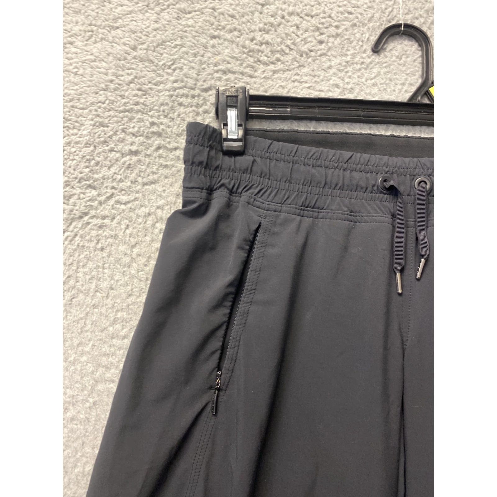 Athleta Athleta Pants Running Hiking Lightweight 32X31 Black Womens /59-52 Adult Size 27" / US 4 / IT 40 - 5 Thumbnail