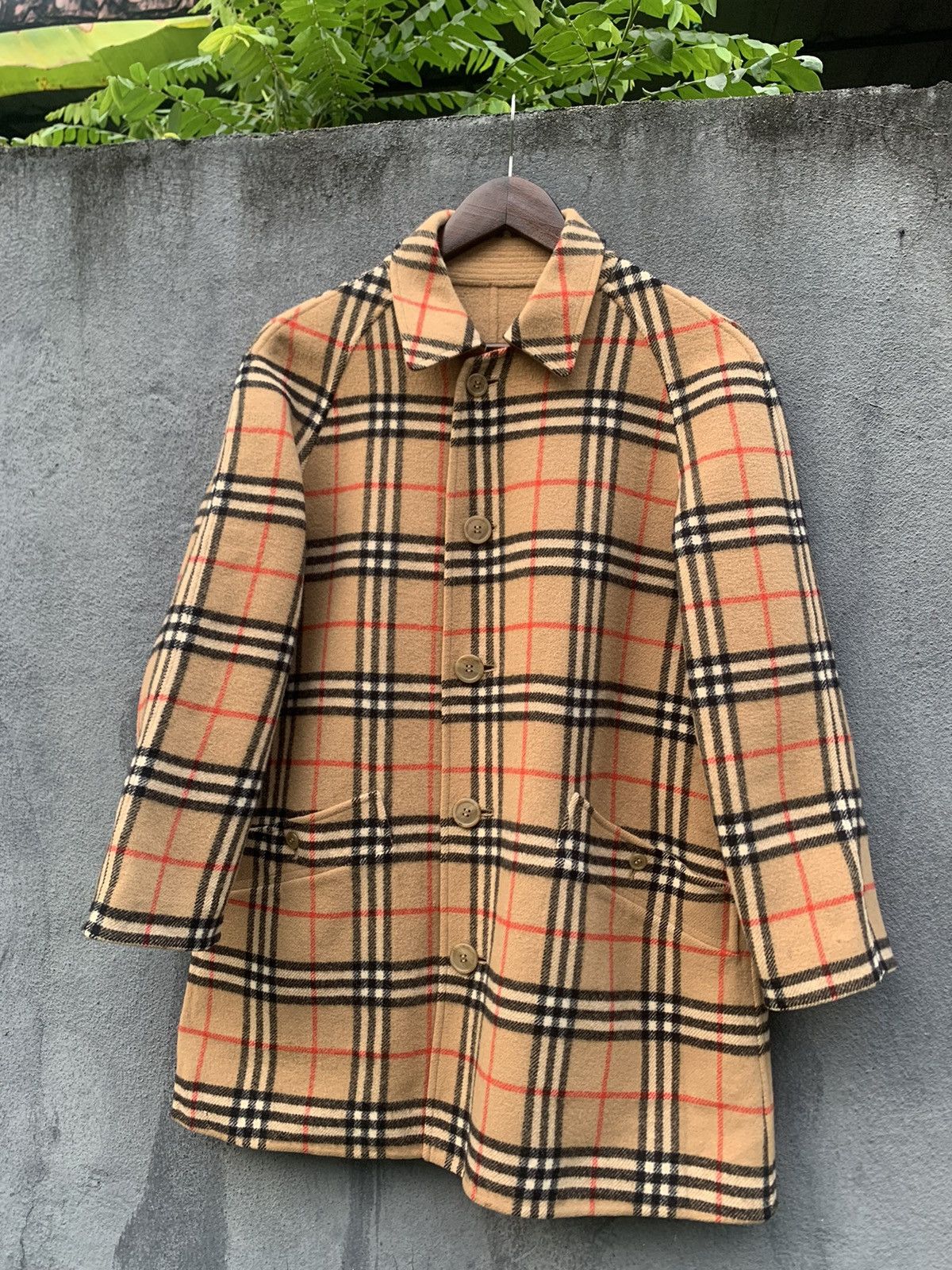 Burberry 🔥BURBERRYS NOVA CHECK WOOL REVERSIBLE JACKET (WOMAN) Size US M / EU 48-50 / 2 - 7 Thumbnail