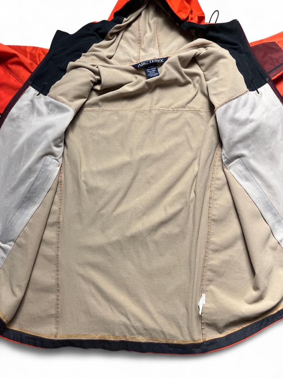 Arc'teryx 2000S RARE ARC’TERYX BETA AR HOODED JACKET VINTAGE Size US XL / EU 56 / 4 - 10 Thumbnail