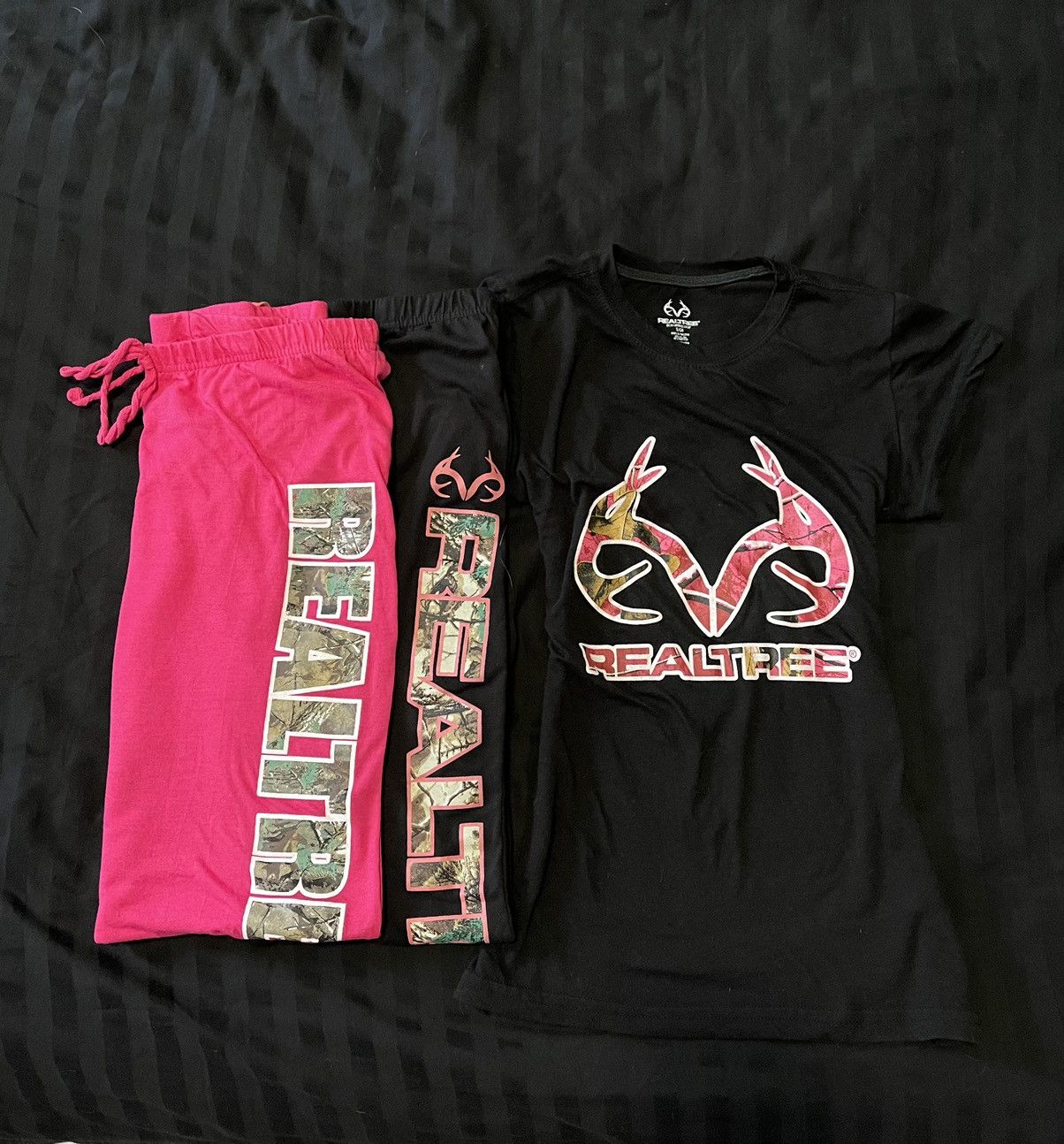 VS PINK Camo Sweatshirt Sweatpants outlets Set