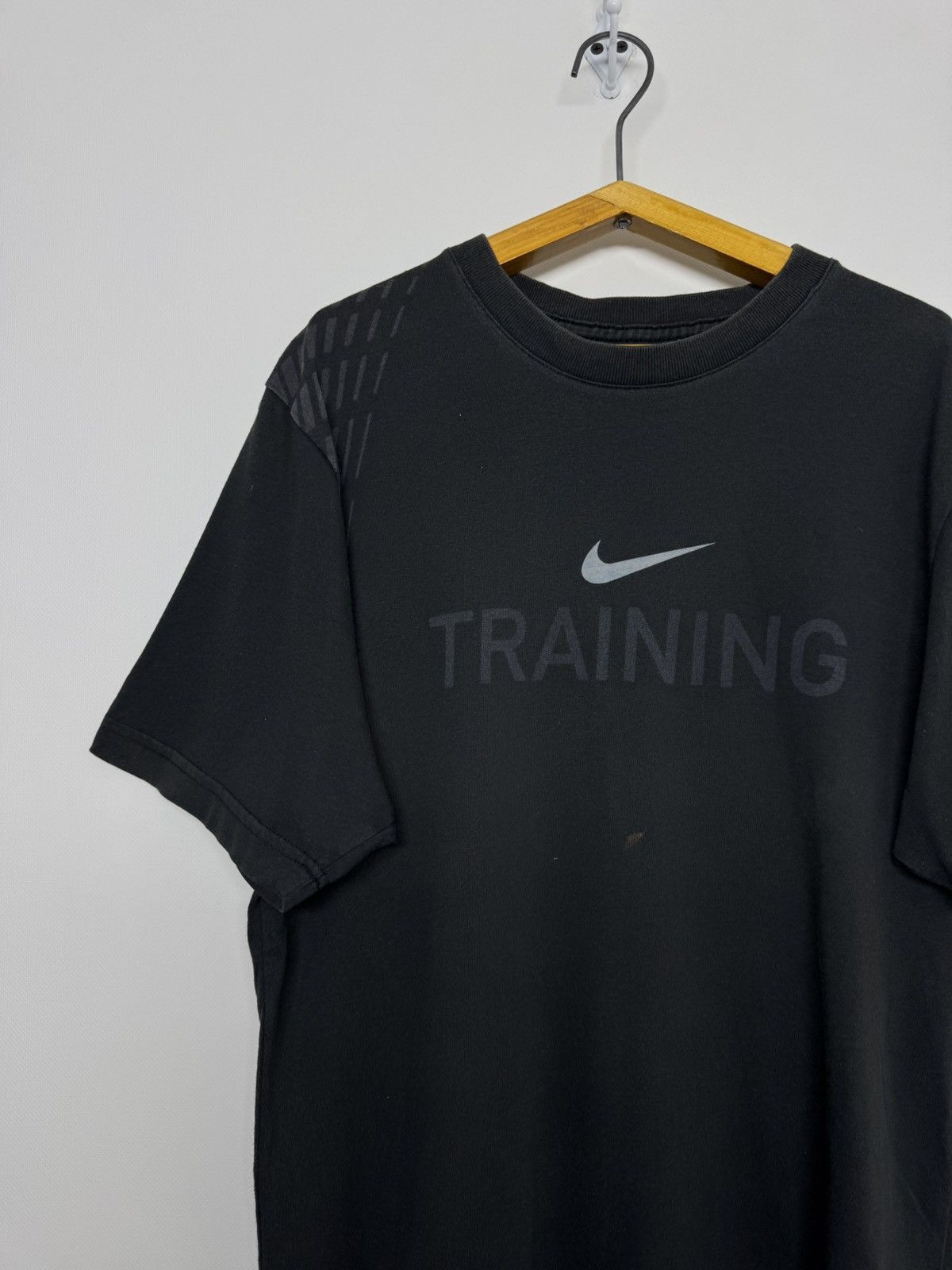Nike Vintage Nike Y2k t shirt swoosh logo 00’s Size US S / EU 44-46 / 1 - 6 Thumbnail