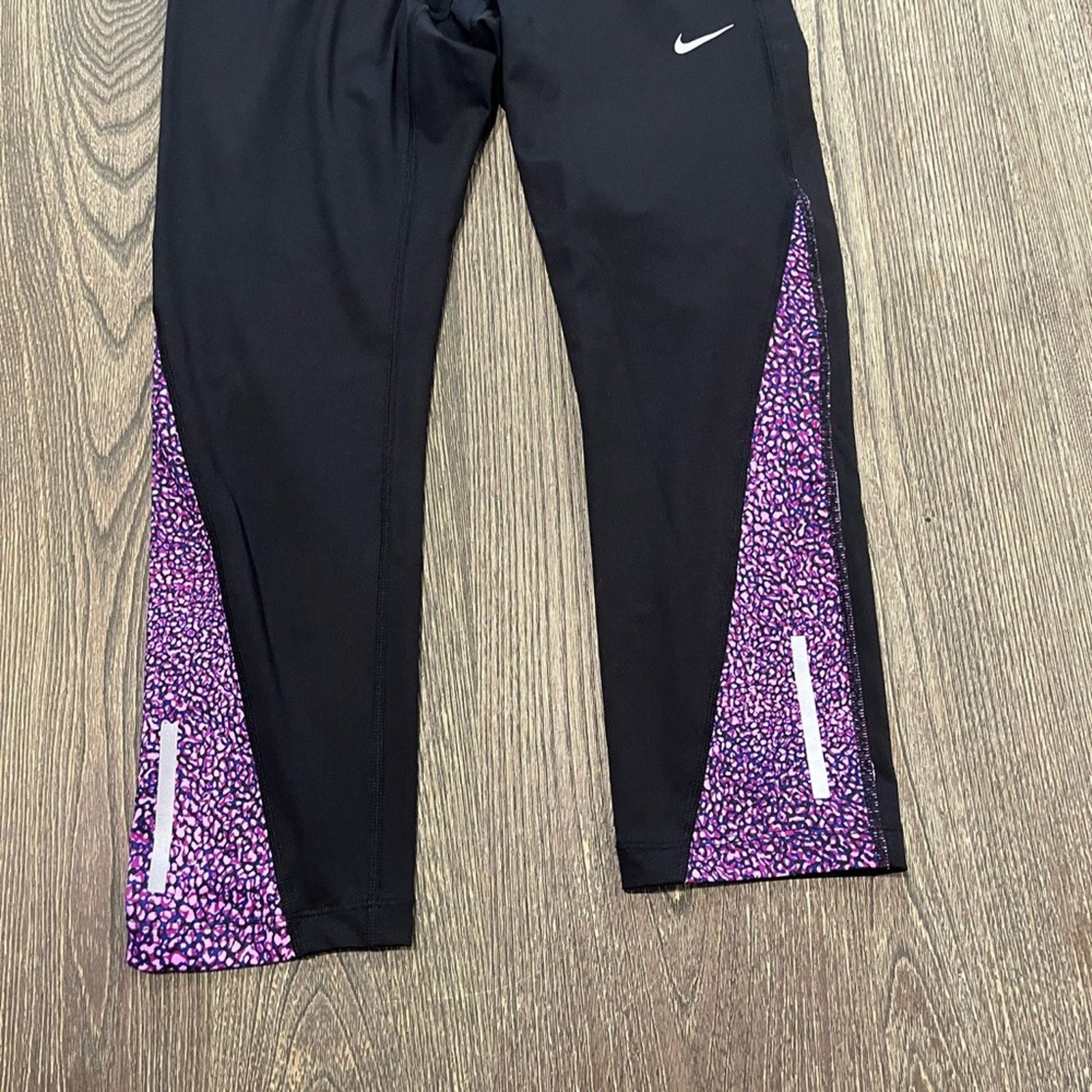 Nike Nike Leggings Dri-Fit Low Rise Swoosh Reflective Capris S Size 23" - 2 Thumbnail