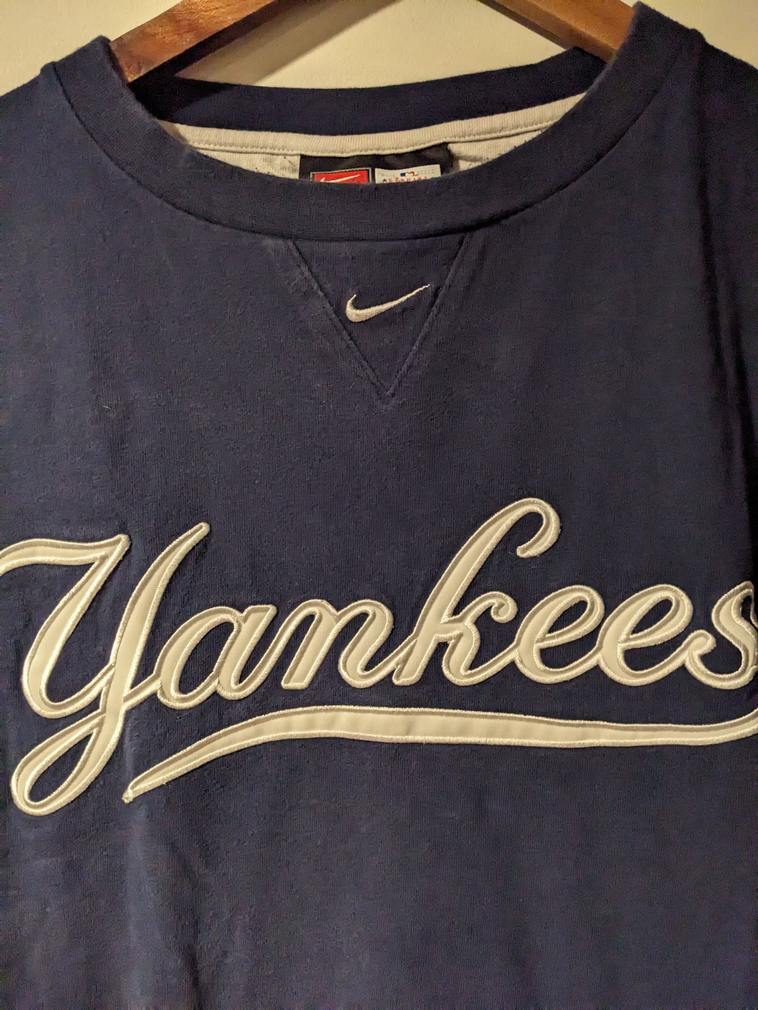 MLB × Nike × Vintage Vintage Y2K New York Yankees Nike Center Swoosh T-Shirt Size US XL / EU 56 / 4 - 2 Thumbnail