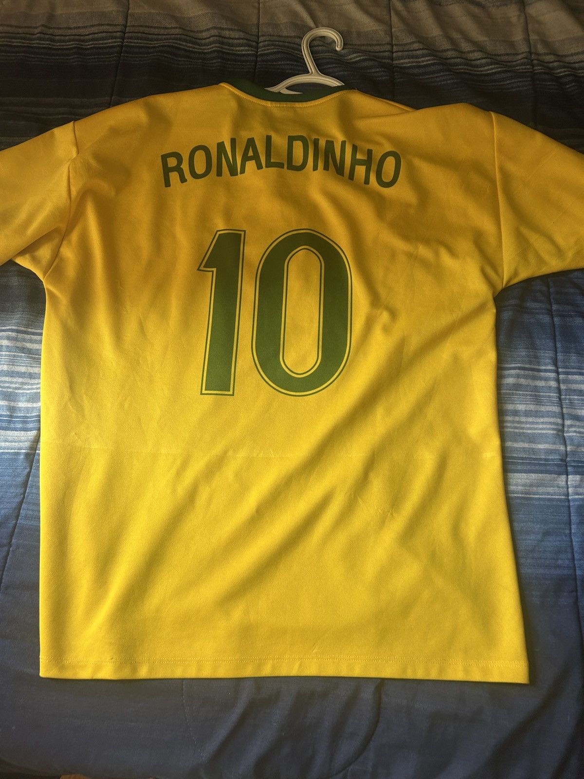 Nike Ronaldinho jersey Size US L / EU 52-54 / 3 - 2 Thumbnail