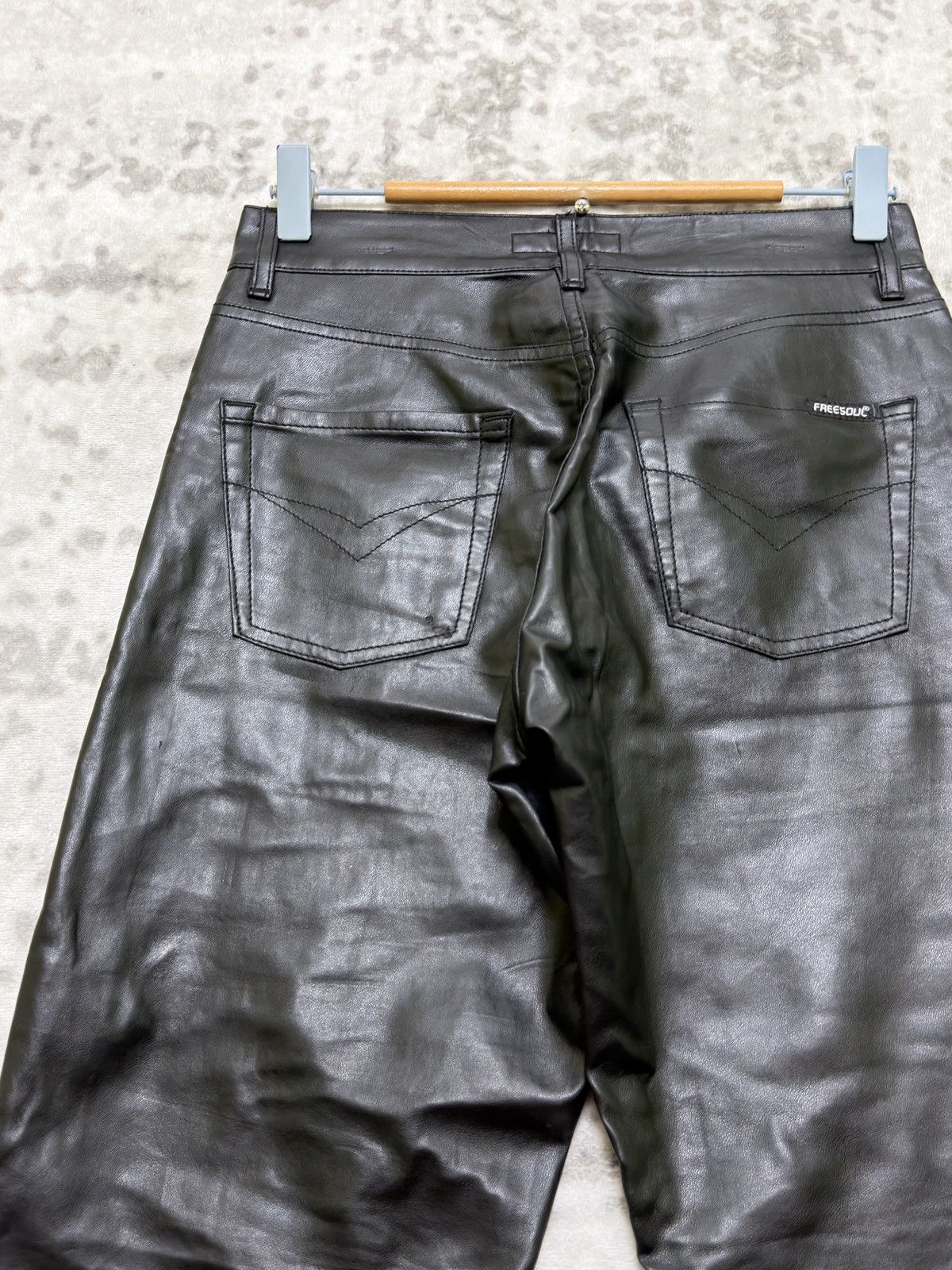 Vintage Freesoul Vintage PVC Pants Black Glossy Italian Designer Y2K Size US 26 / EU 42 - 10 Thumbnail