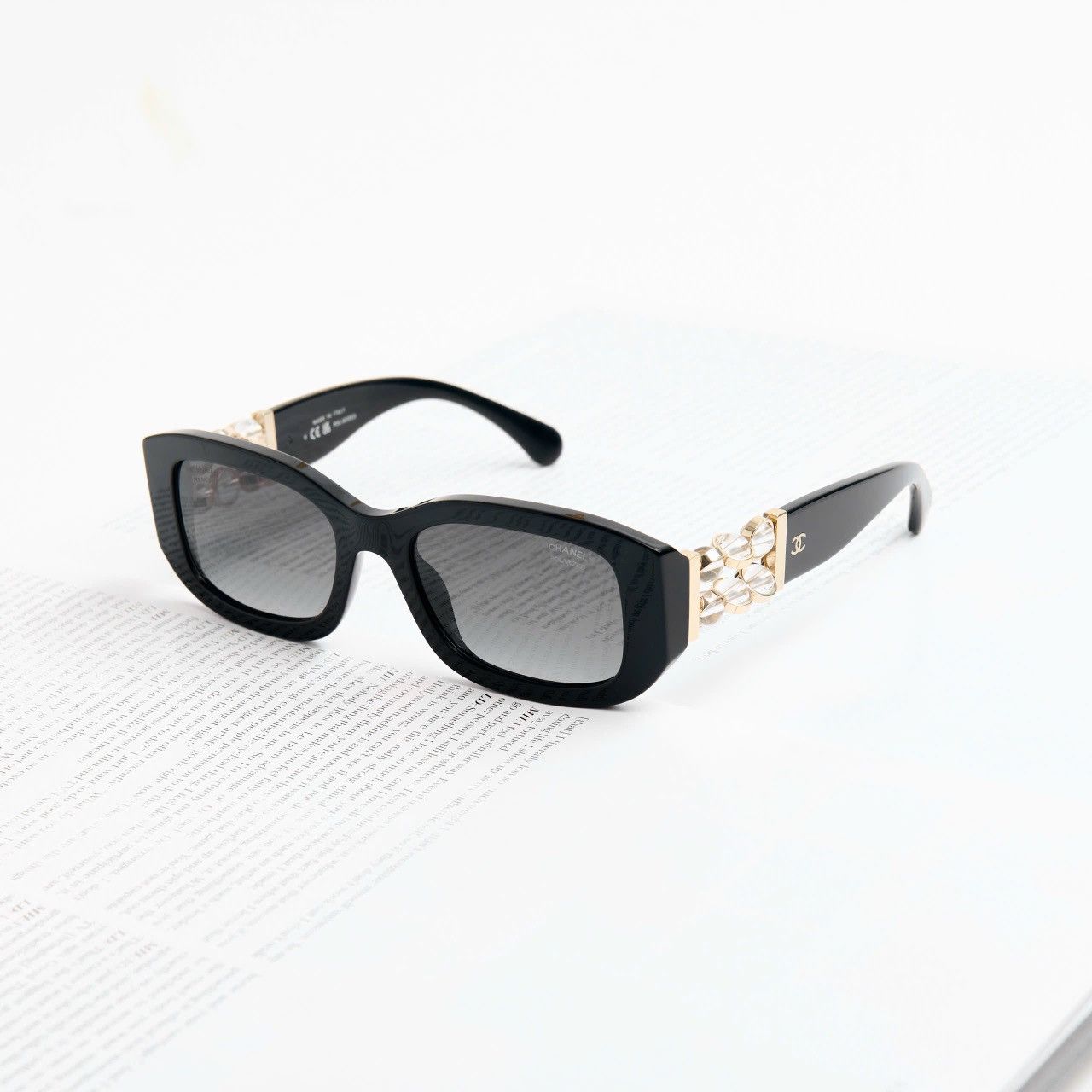 Chanel CHANEL 0CH5542 C622S8 SUNGLASSES Size ONE SIZE - 1 Thumbnail