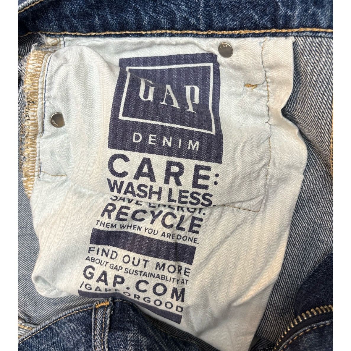 Gap NWT | GAP Women’s Tapered High Waisted Mom Jeans | Size 12 Size 34" / US 12 / IT 48 - 6 Thumbnail