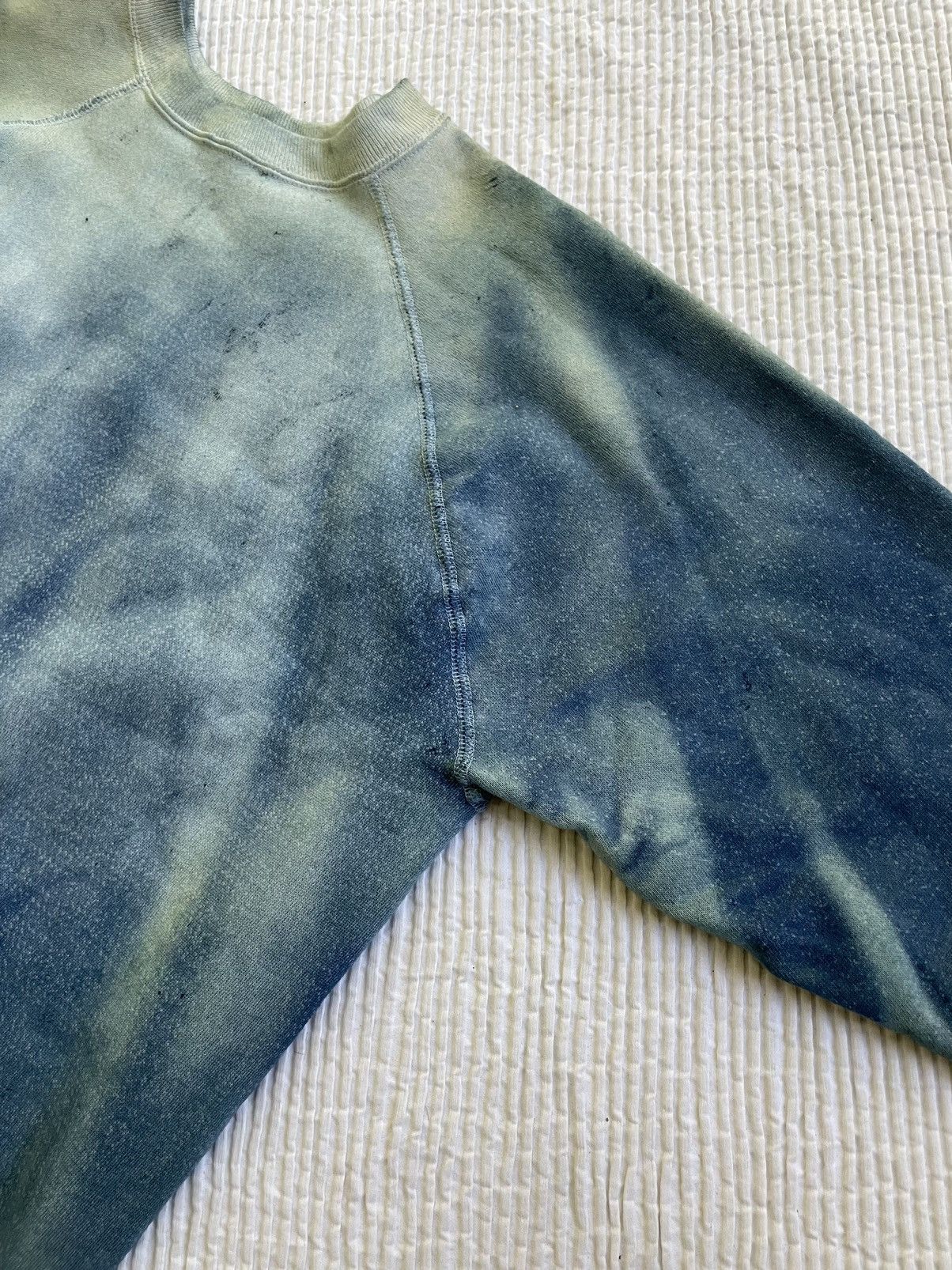 Indigo Indigo Dyed Sun Faded Crewneck Sweatshirt Size US L / EU 52-54 / 3 - 20 Thumbnail